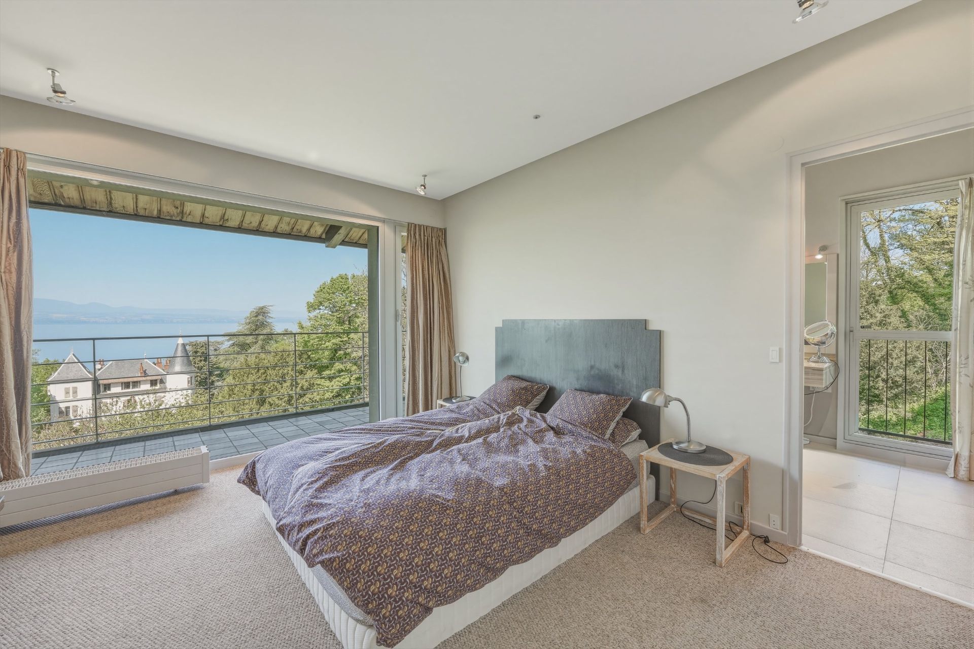 house 7 Rooms for sale on THONON LES BAINS (74200)