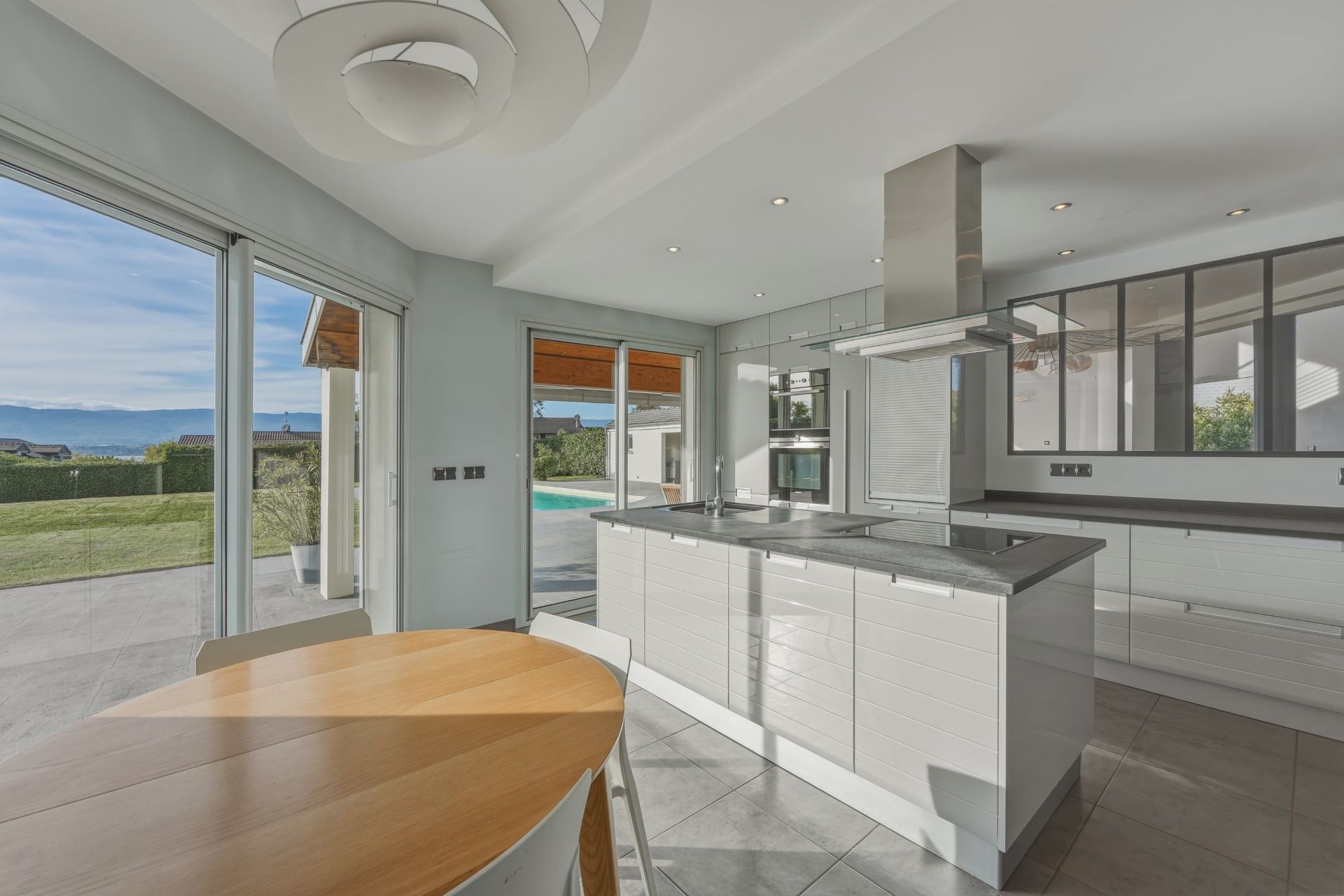 maison d'architecte 8 Pièces en vente sur NERNIER (74140)