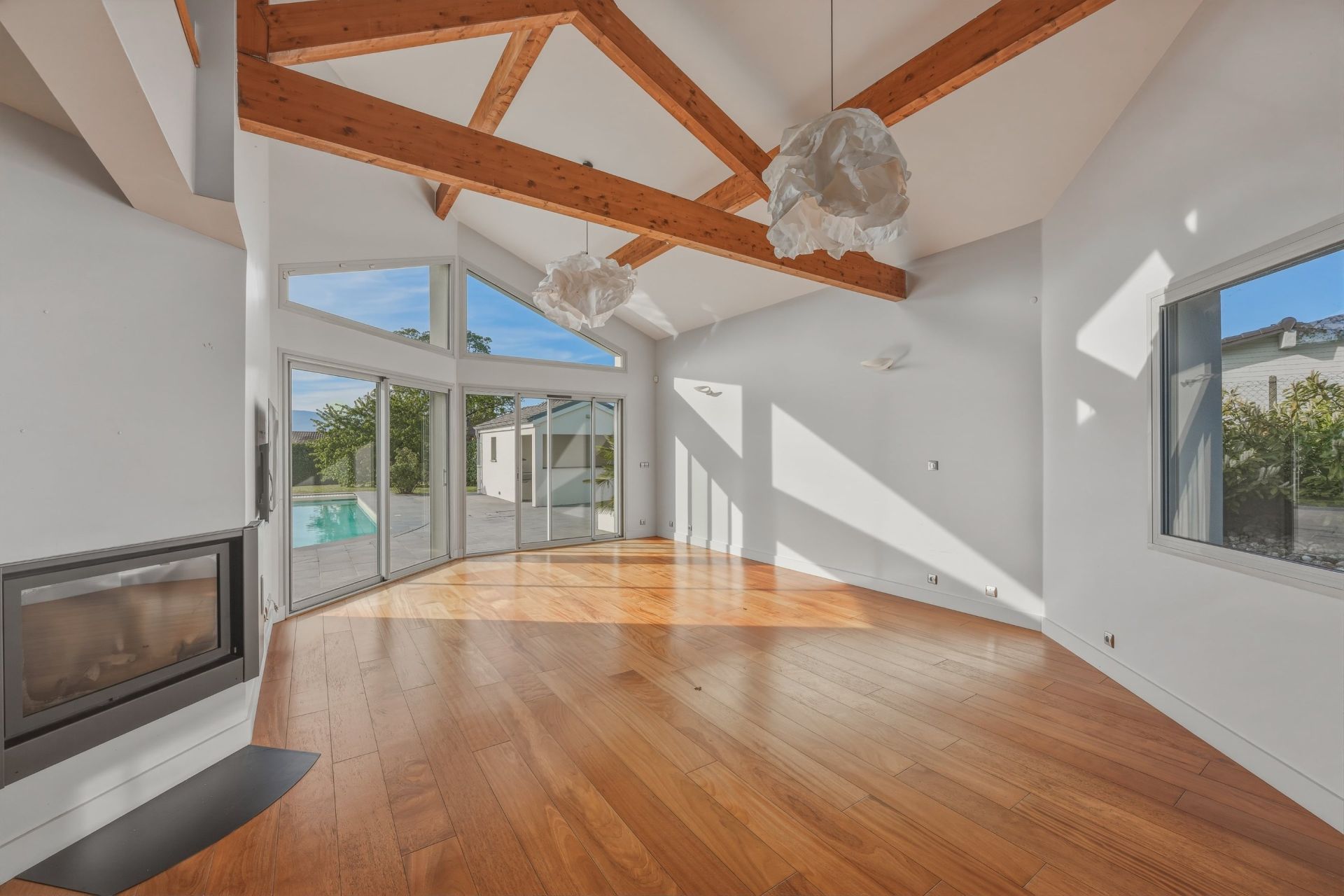 architect's house 8 Rooms for sale on NERNIER (74140)