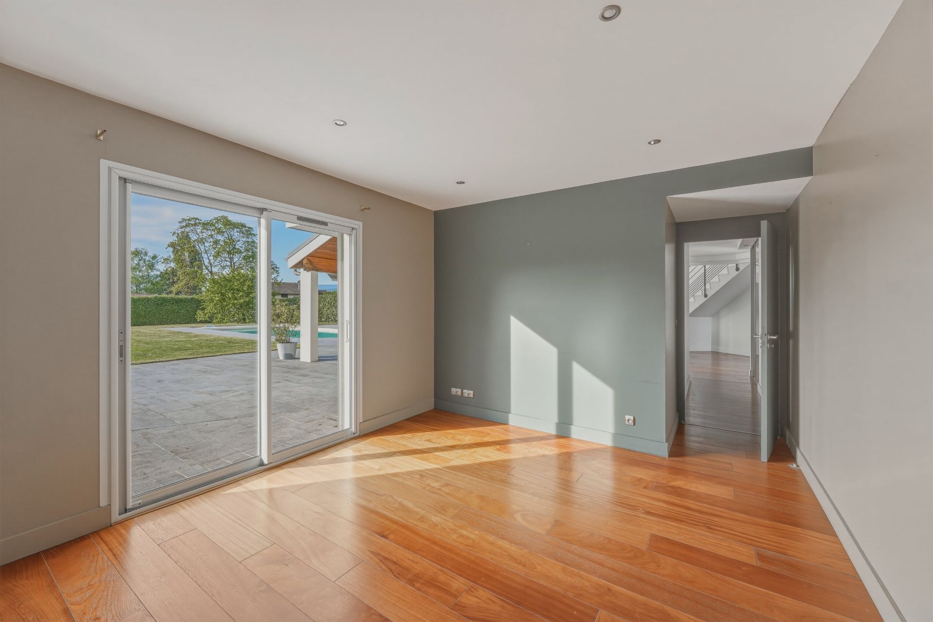 maison d'architecte 8 Pièces en vente sur NERNIER (74140)