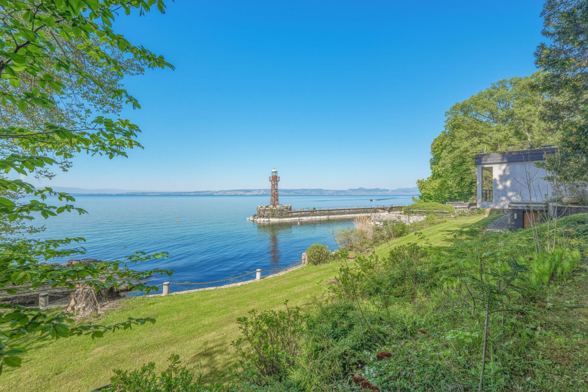 maison 14 Pièces en vente sur AMPHION LES BAINS (74500)