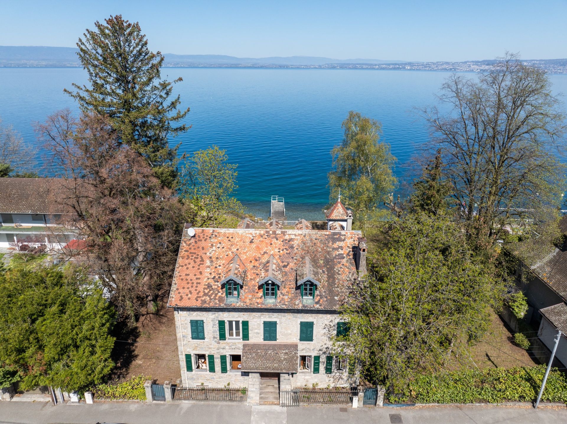 maison 9 Pièces en vente sur EVIAN LES BAINS (74500)