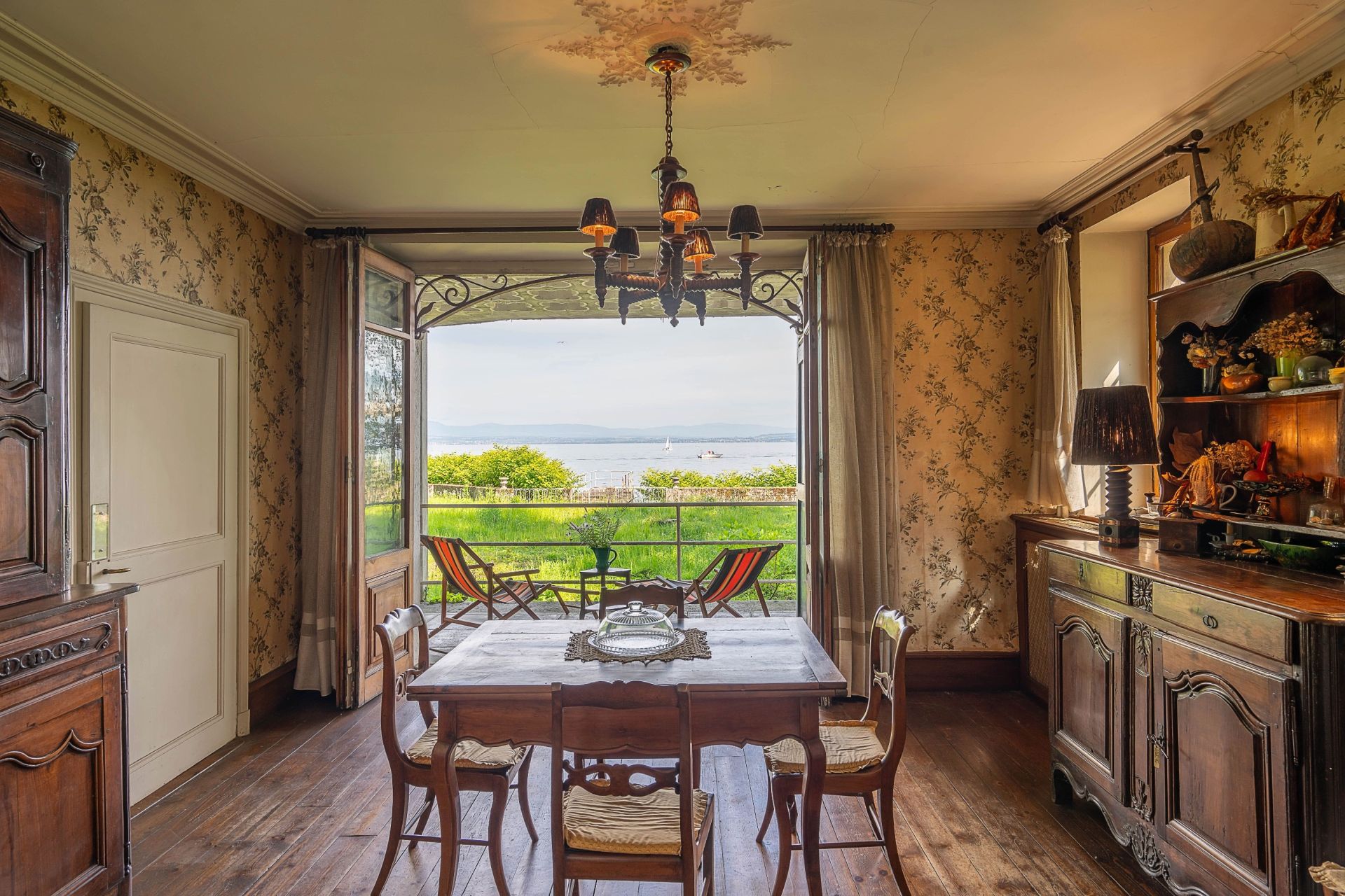 maison 9 Pièces en vente sur EVIAN LES BAINS (74500)