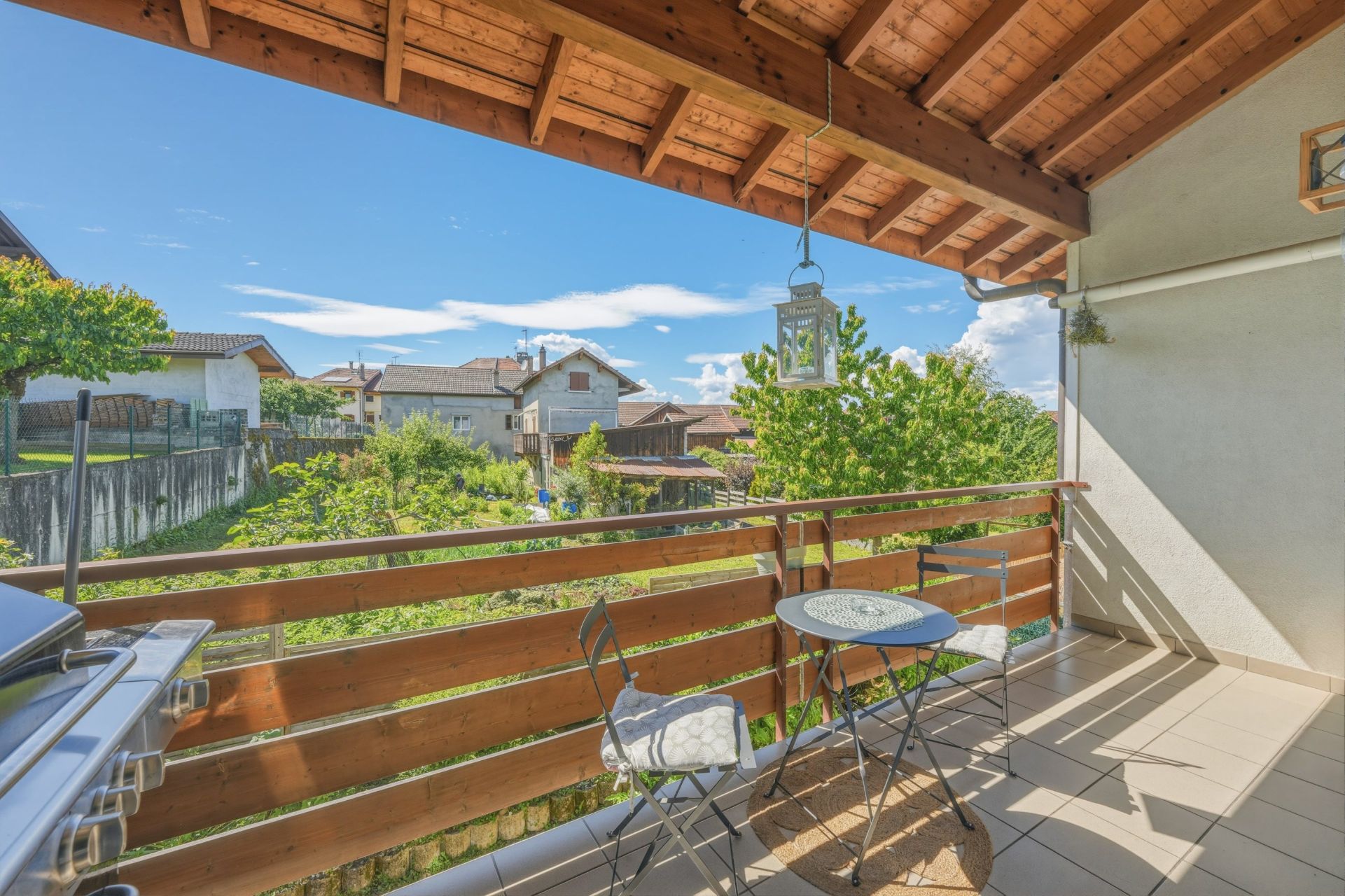 apartment 3 Rooms for sale on LUGRIN (74500)
