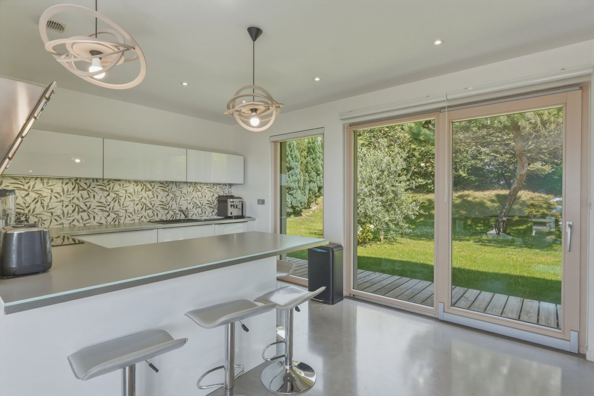 house 5 Rooms for sale on MARIN (74200)