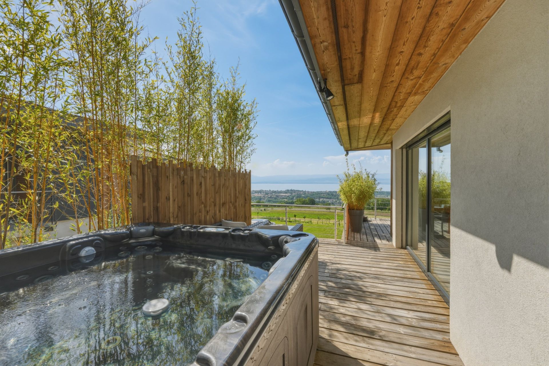 house 5 Rooms for sale on MARIN (74200)