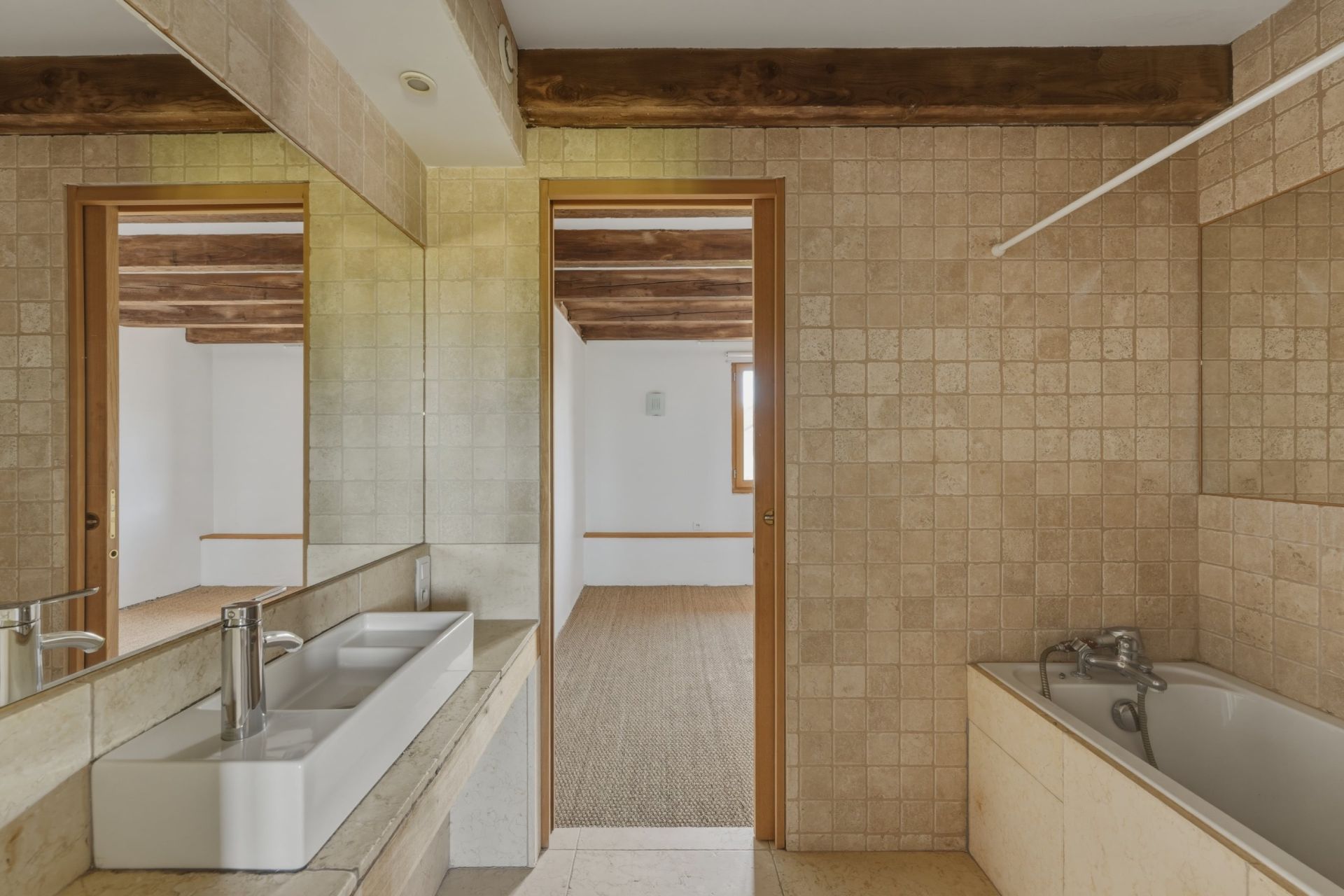 house 7 Rooms for sale on SCIEZ (74140)