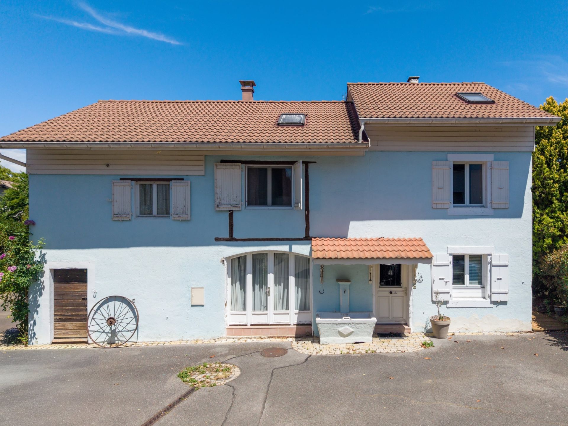 house 8 Rooms for sale on VEIGY FONCENEX (74140)