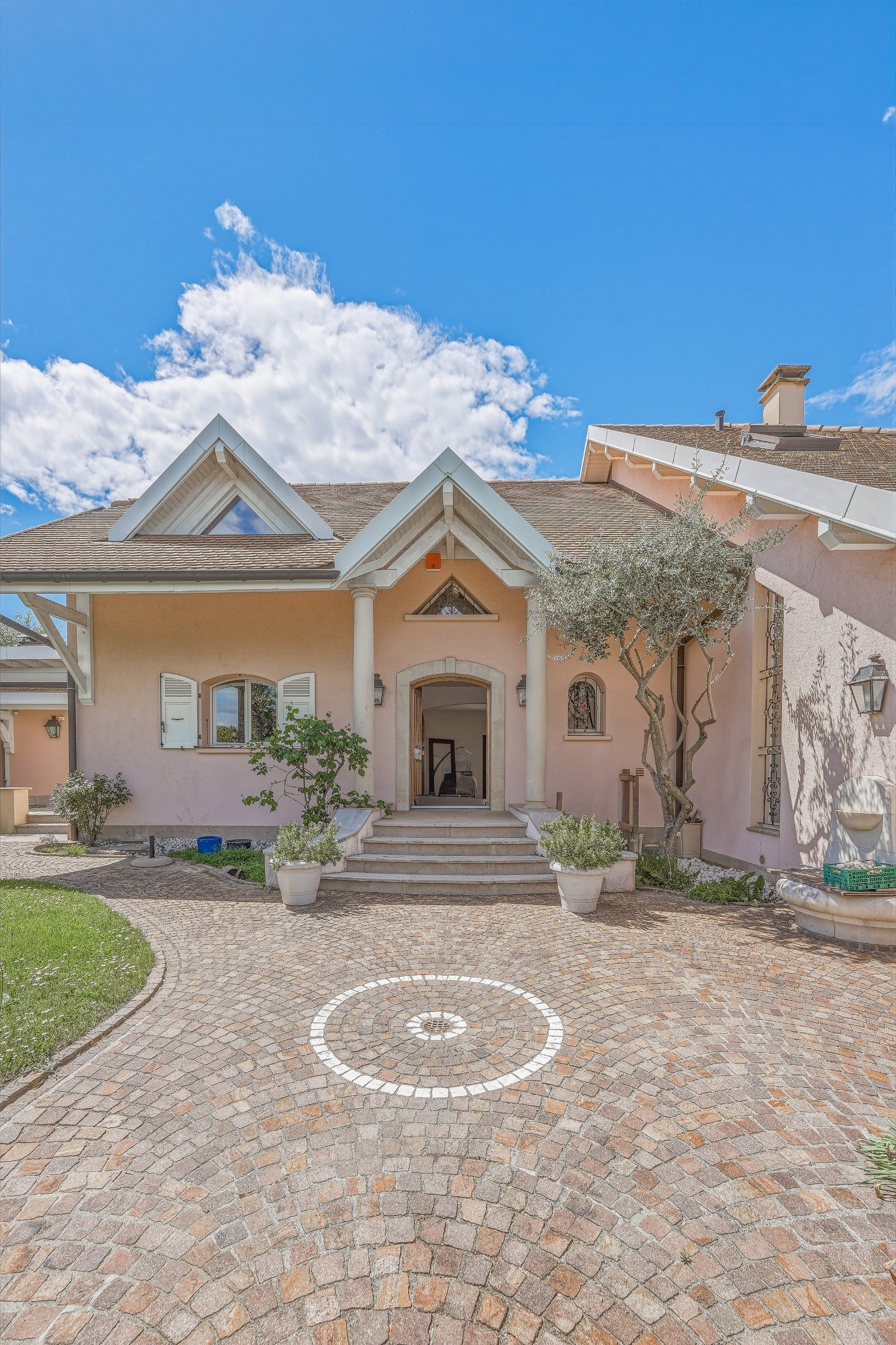 maison 7 Pièces en vente sur NERNIER (74140)