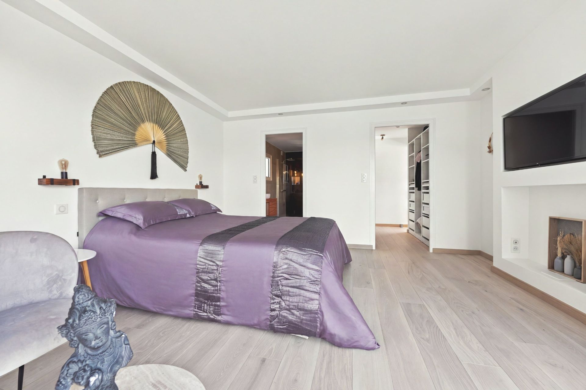 contemporary house 7 Rooms for sale on CRANVES SALES (74380)