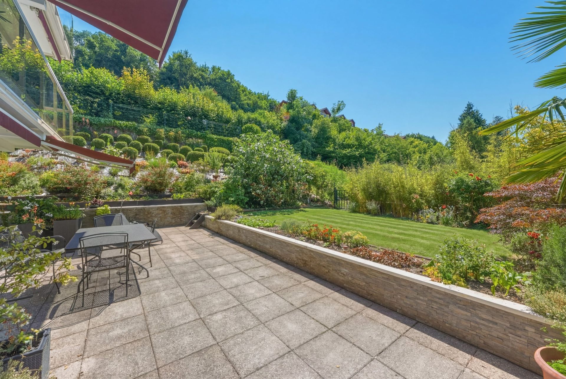 apartment 4 Rooms for sale on EVIAN LES BAINS (74500)