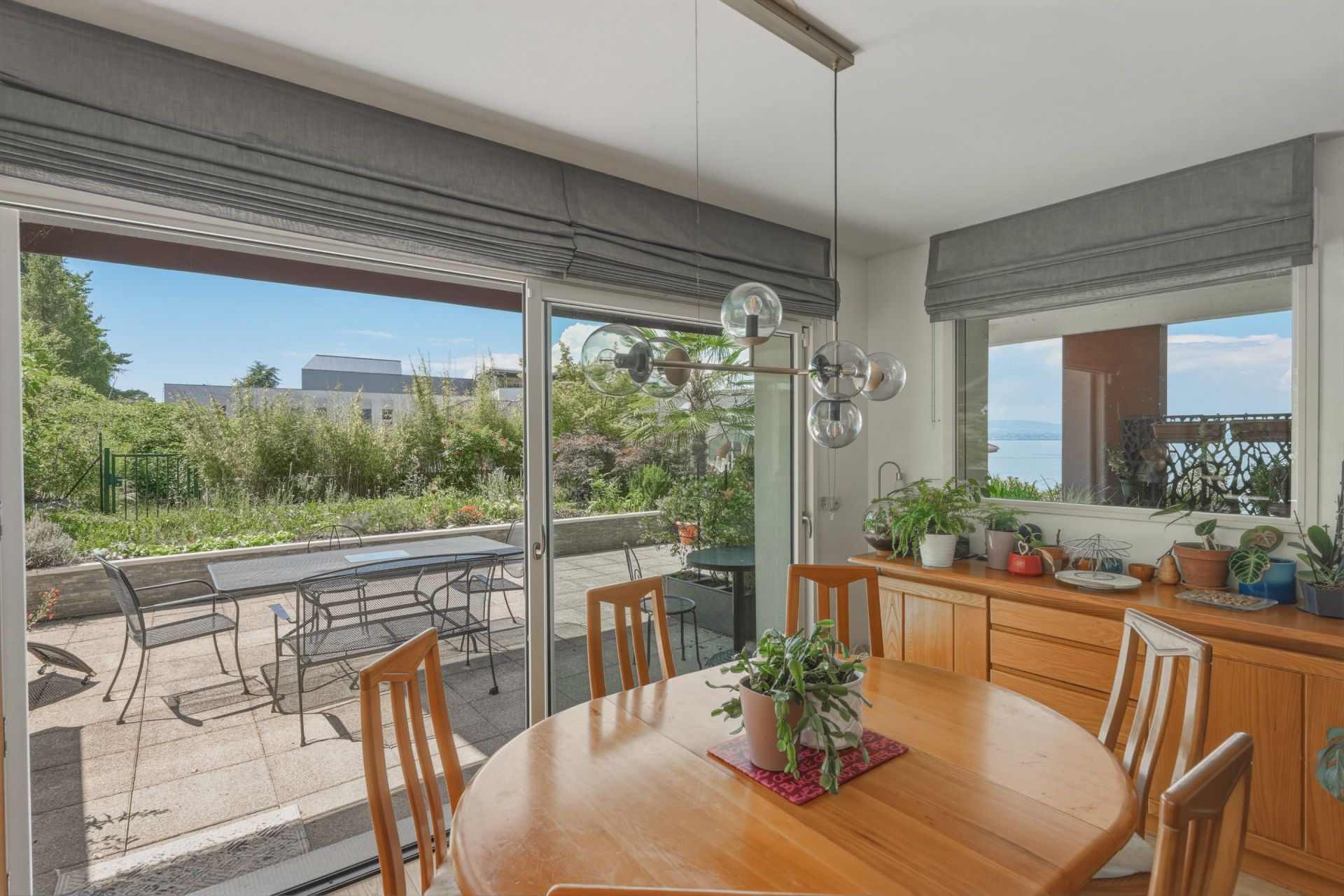apartment 4 Rooms for sale on EVIAN LES BAINS (74500)