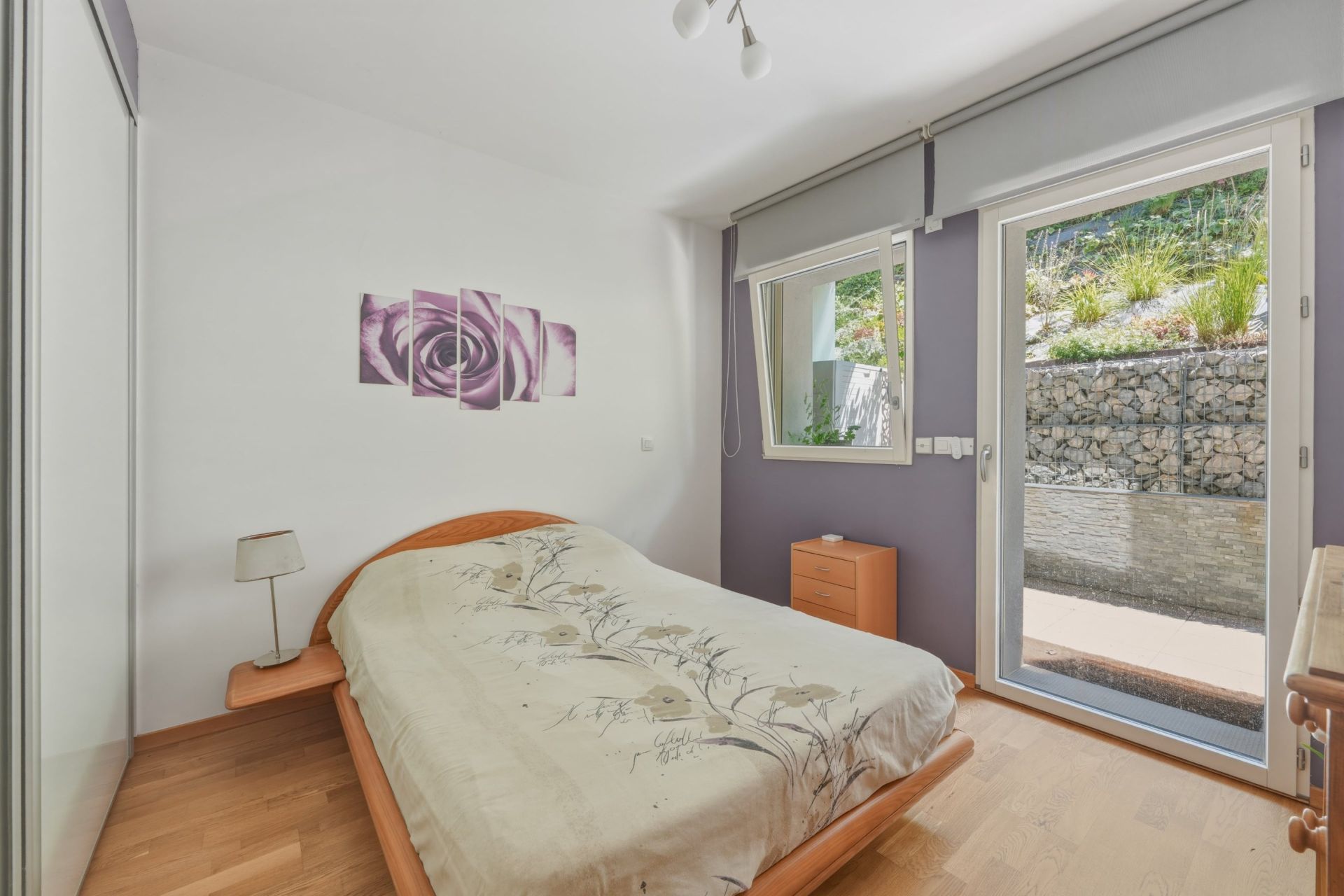 apartment 4 Rooms for sale on EVIAN LES BAINS (74500)