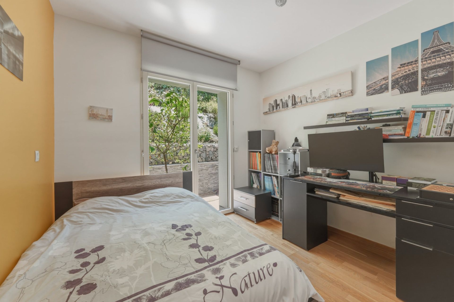 apartment 4 Rooms for sale on EVIAN LES BAINS (74500)