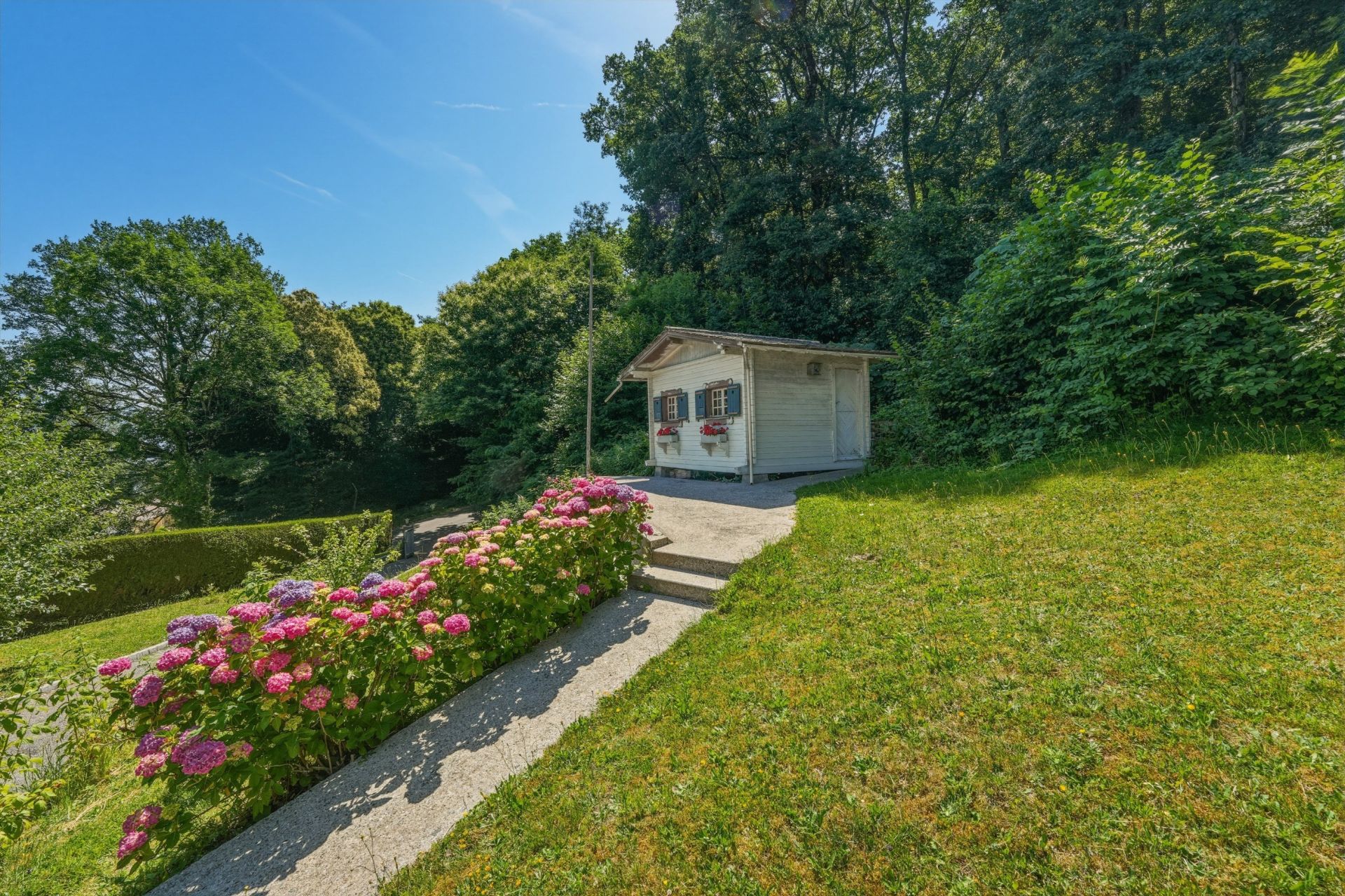 maison contemporaine 6 Pièces en vente sur REIGNIER ESERY (74930)