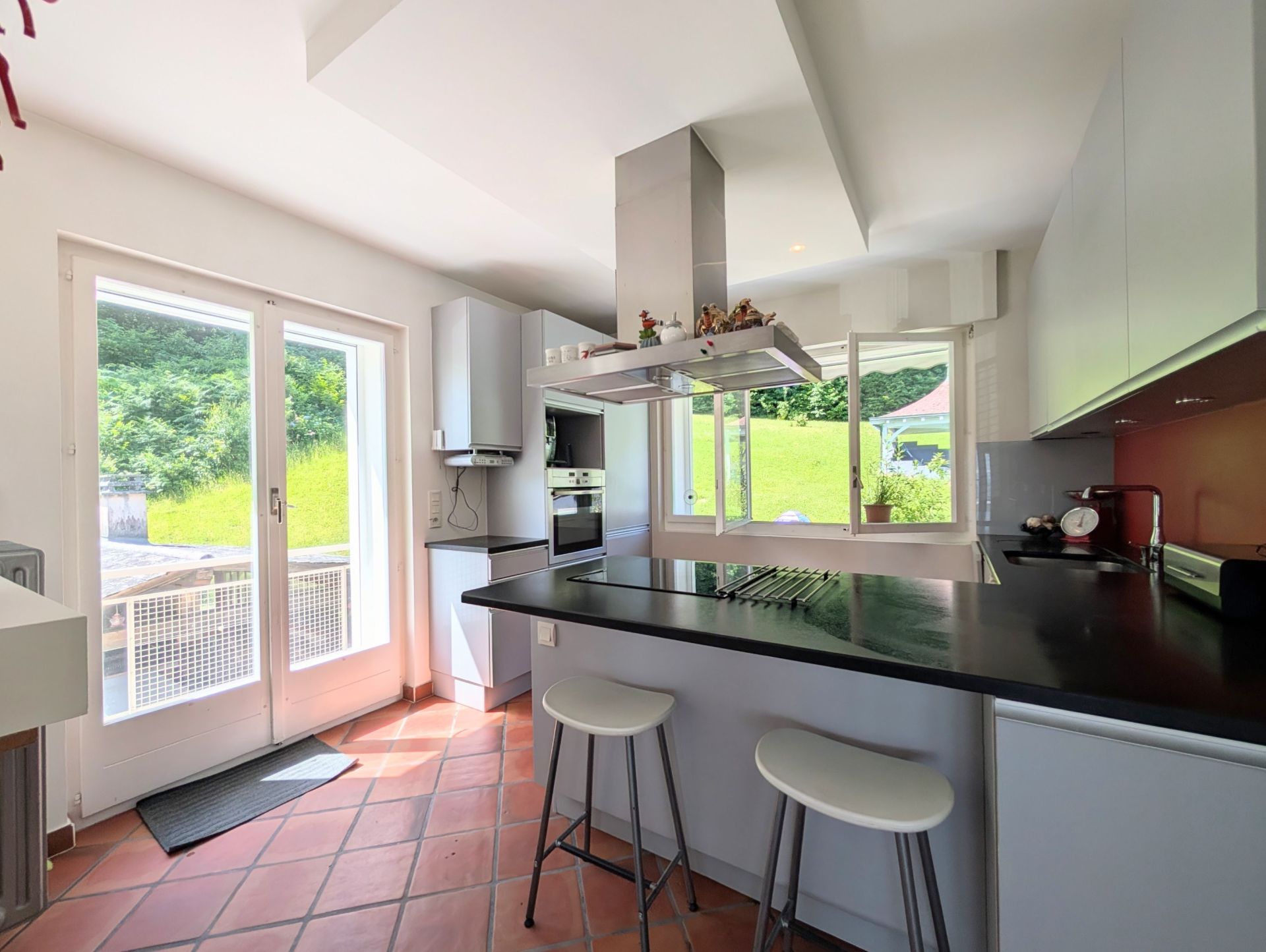 maison contemporaine 6 Pièces en vente sur REIGNIER ESERY (74930)