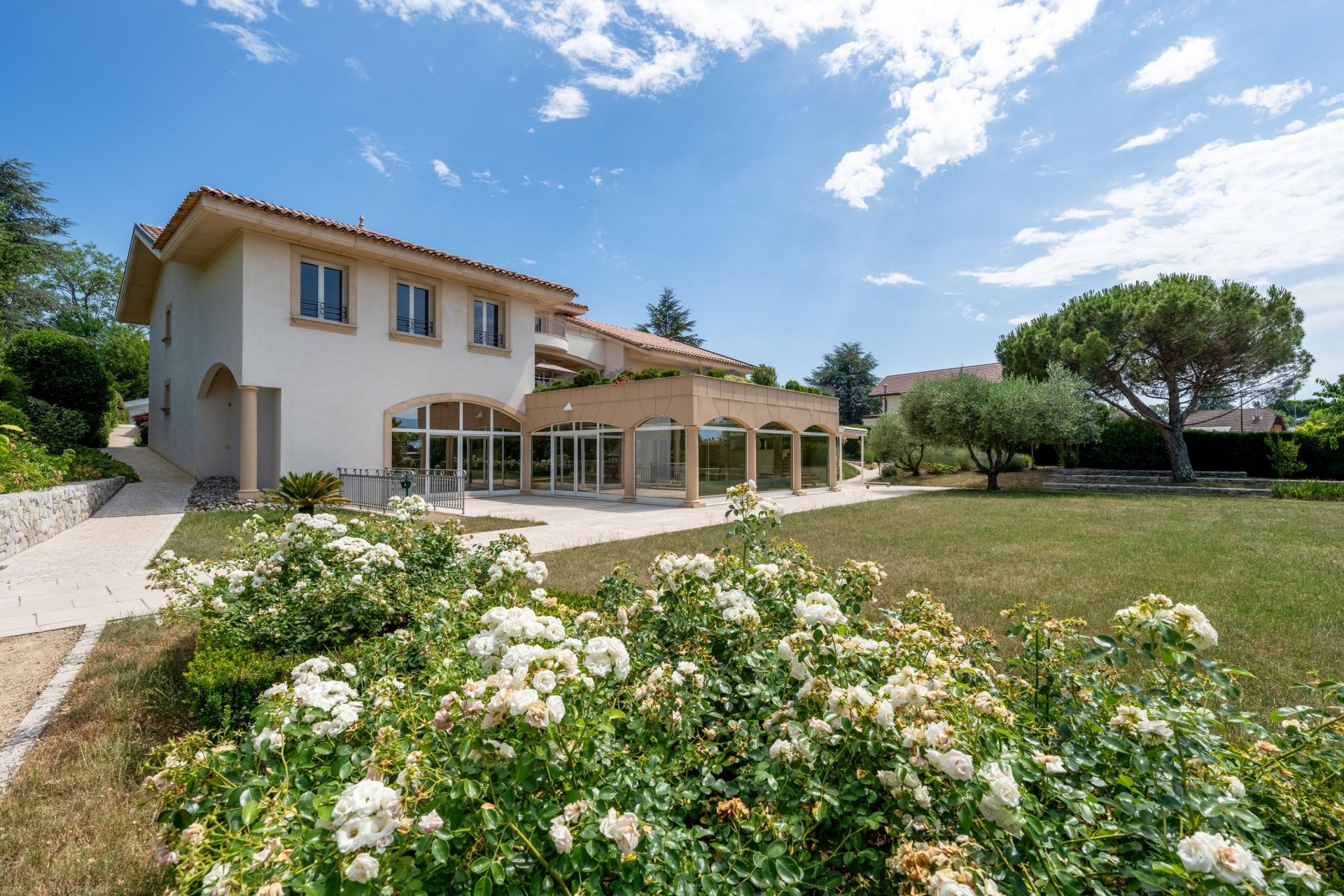 maison 15 Pièces en vente sur MESSERY (74140)