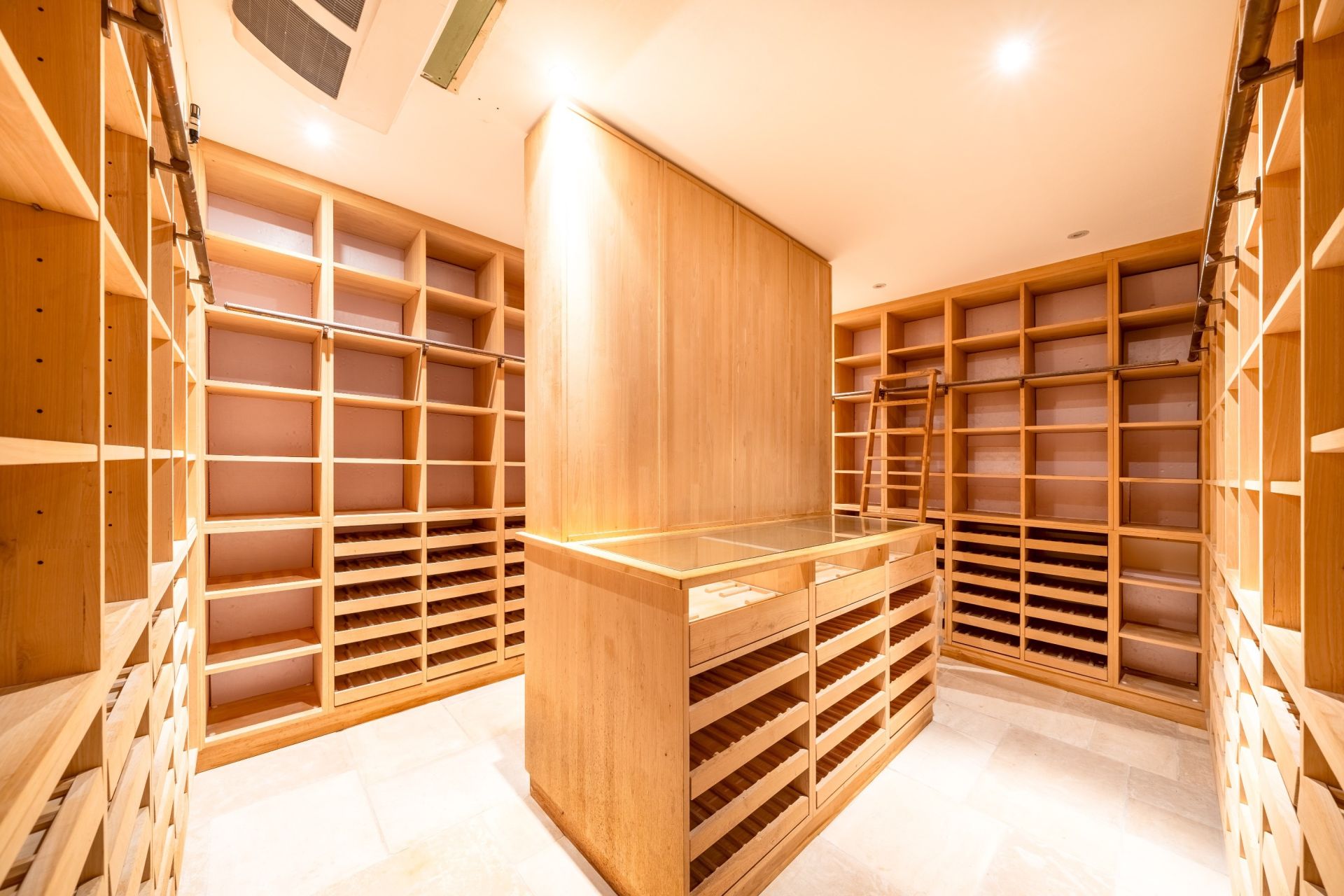 maison 15 Pièces en vente sur MESSERY (74140)
