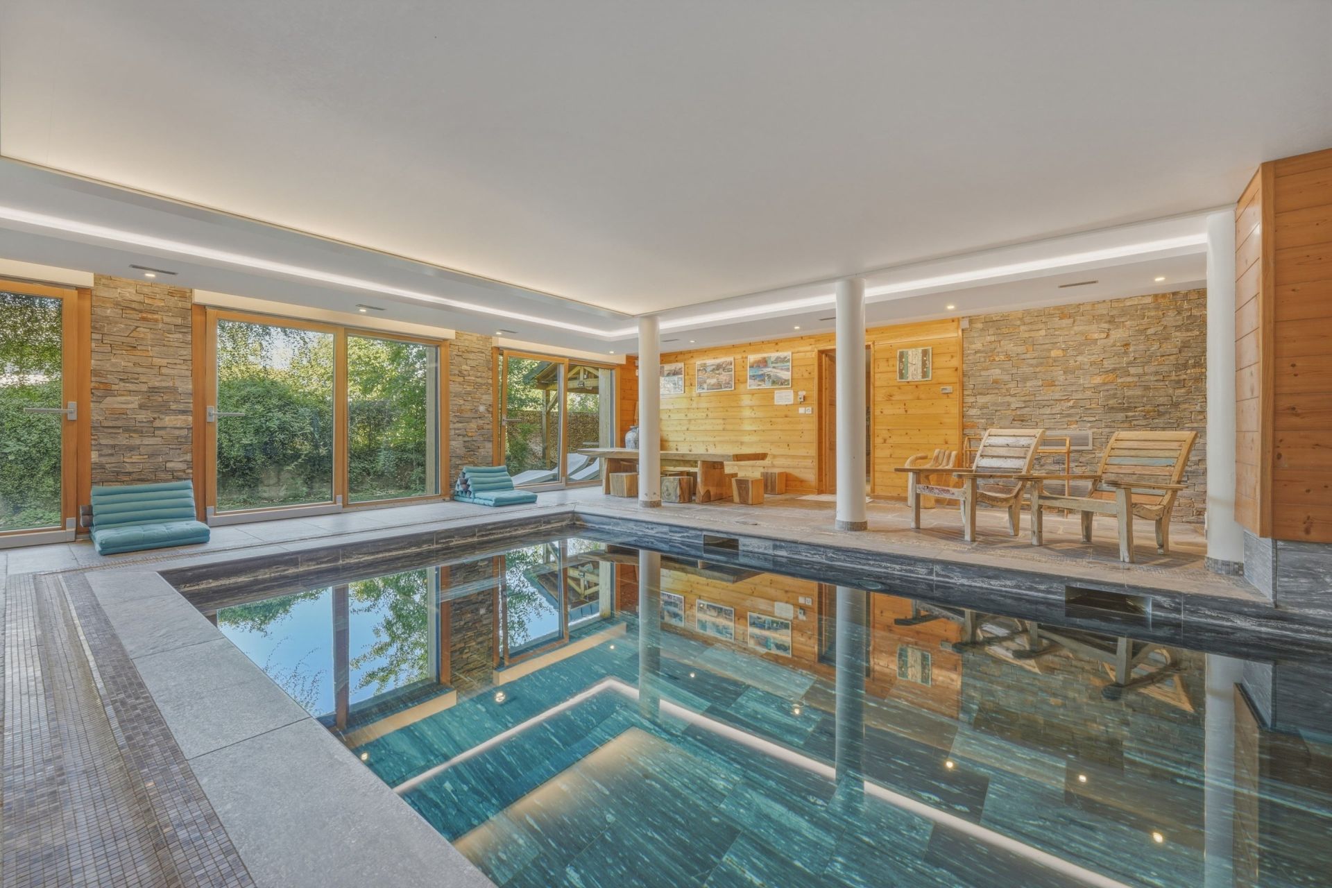 contemporary house 6 Rooms for sale on ST CERGUES (74140)