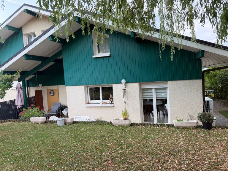house 6 Rooms for sale on PUBLIER (74500)