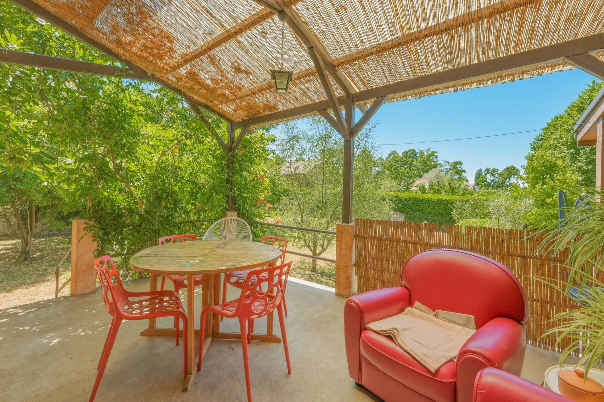  5 Pièces en vente sur NERNIER (74140)