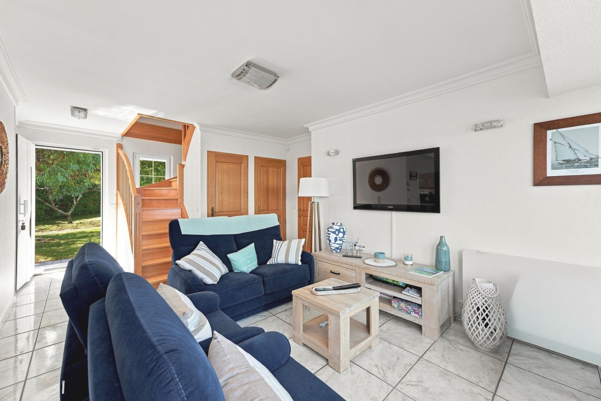 house 6 Rooms for sale on ANTHY SUR LEMAN (74200)
