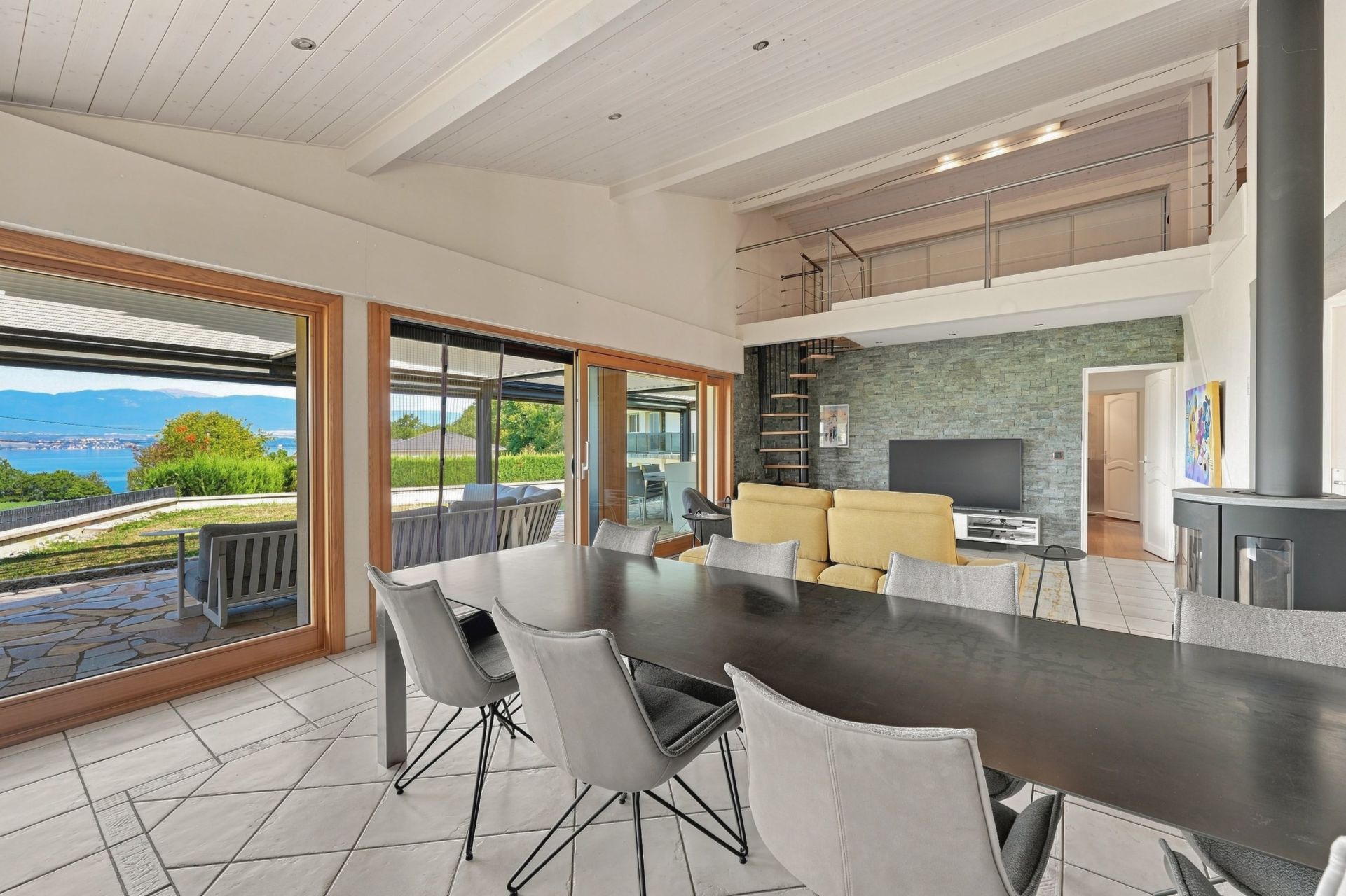 maison 7 Pièces en vente sur CHENS SUR LEMAN (74140)