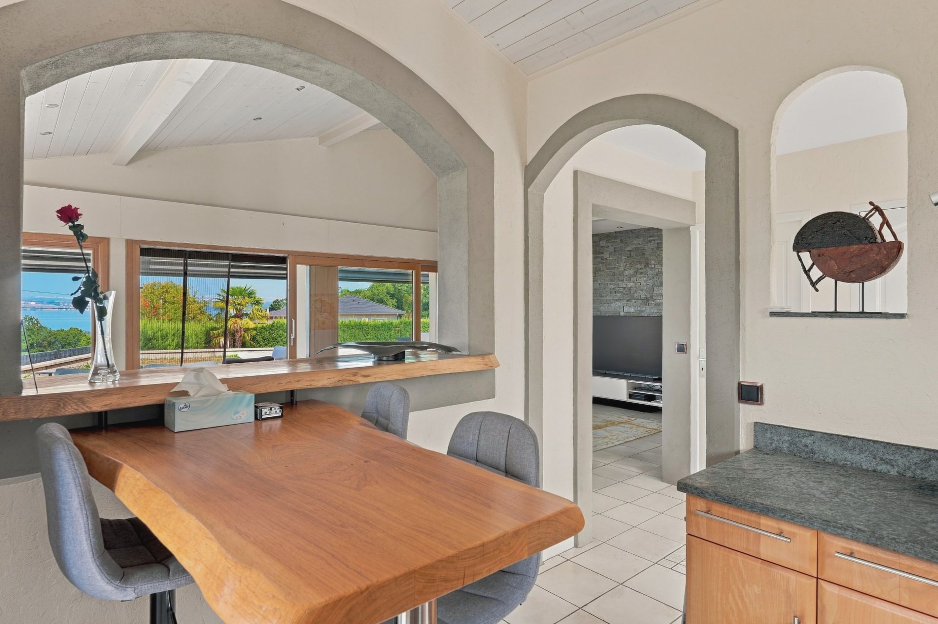 maison 7 Pièces en vente sur CHENS SUR LEMAN (74140)