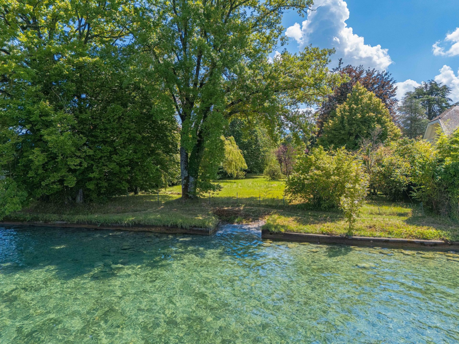 buildable land for sale on SCIEZ (74140)