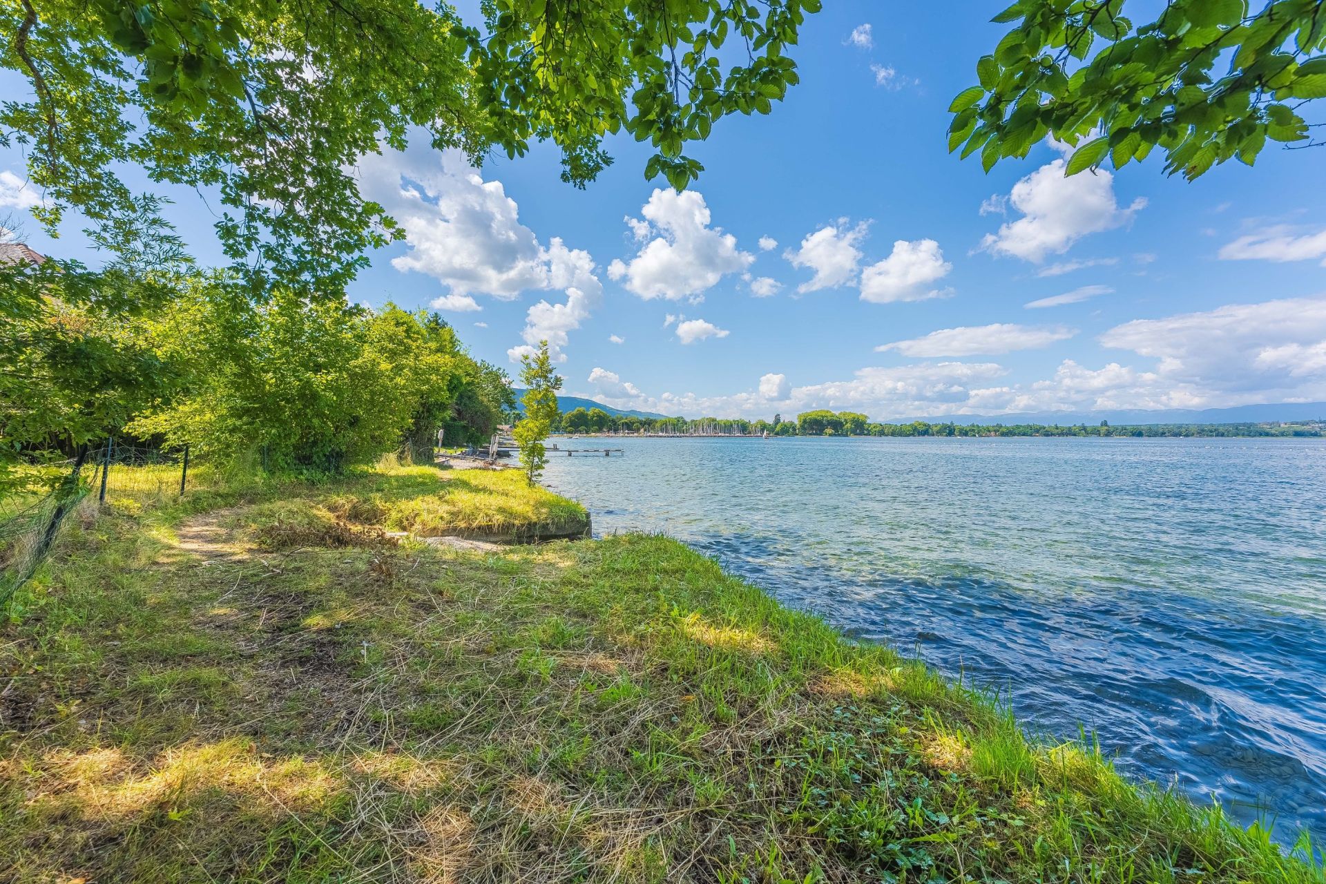 buildable land for sale on SCIEZ (74140)