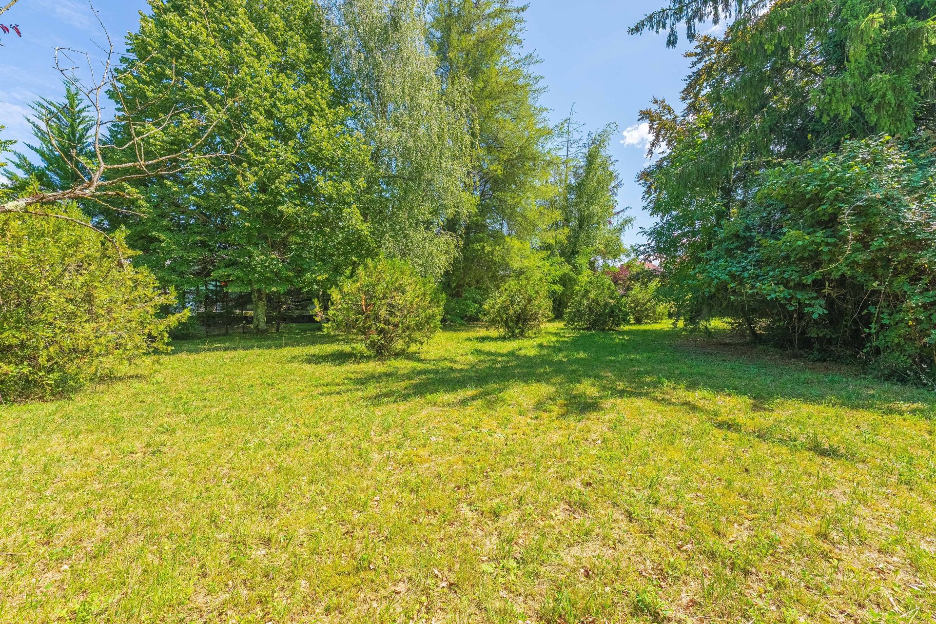 buildable land for sale on SCIEZ (74140)