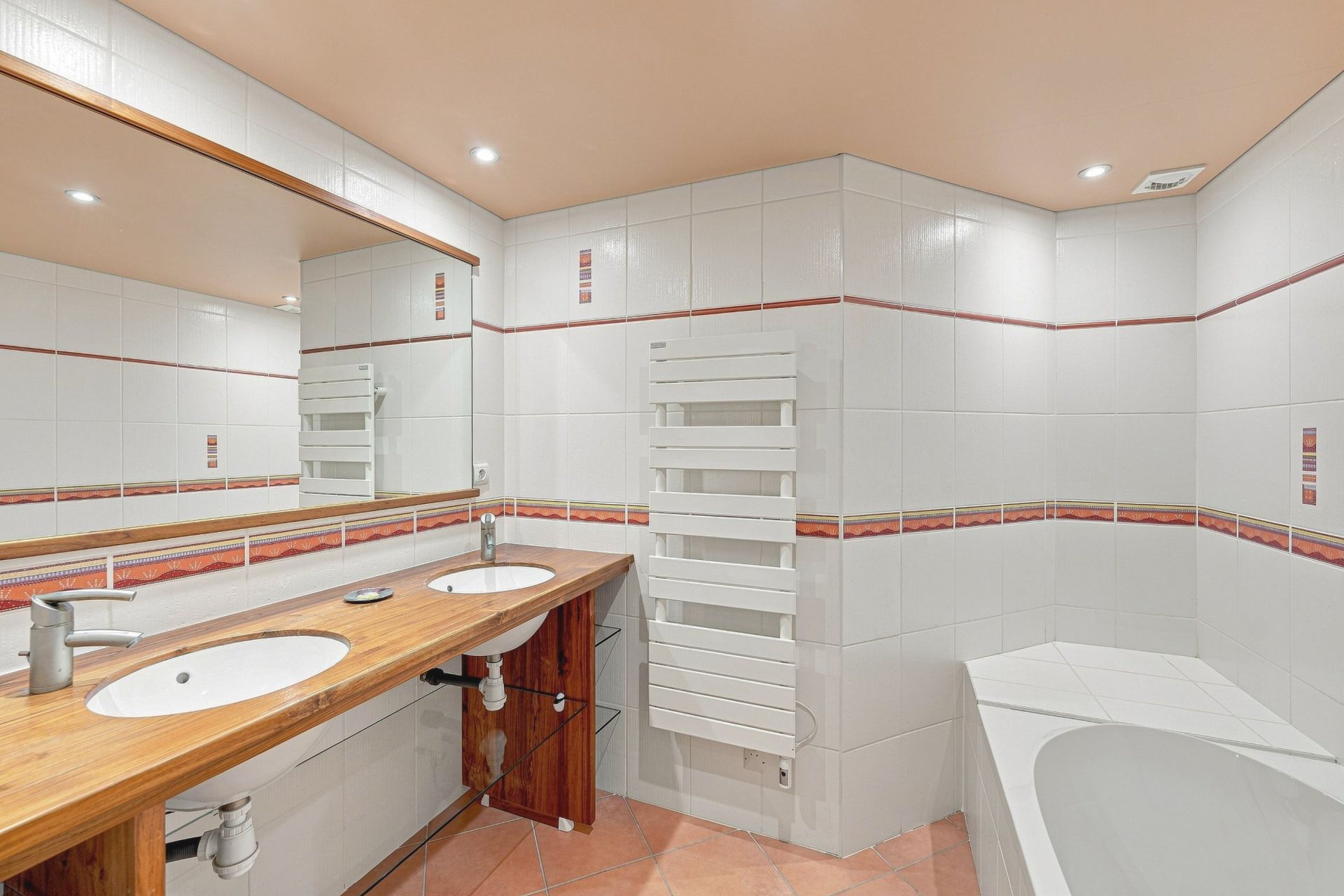 apartment 5 Rooms for sale on ST GINGOLPH (74500)