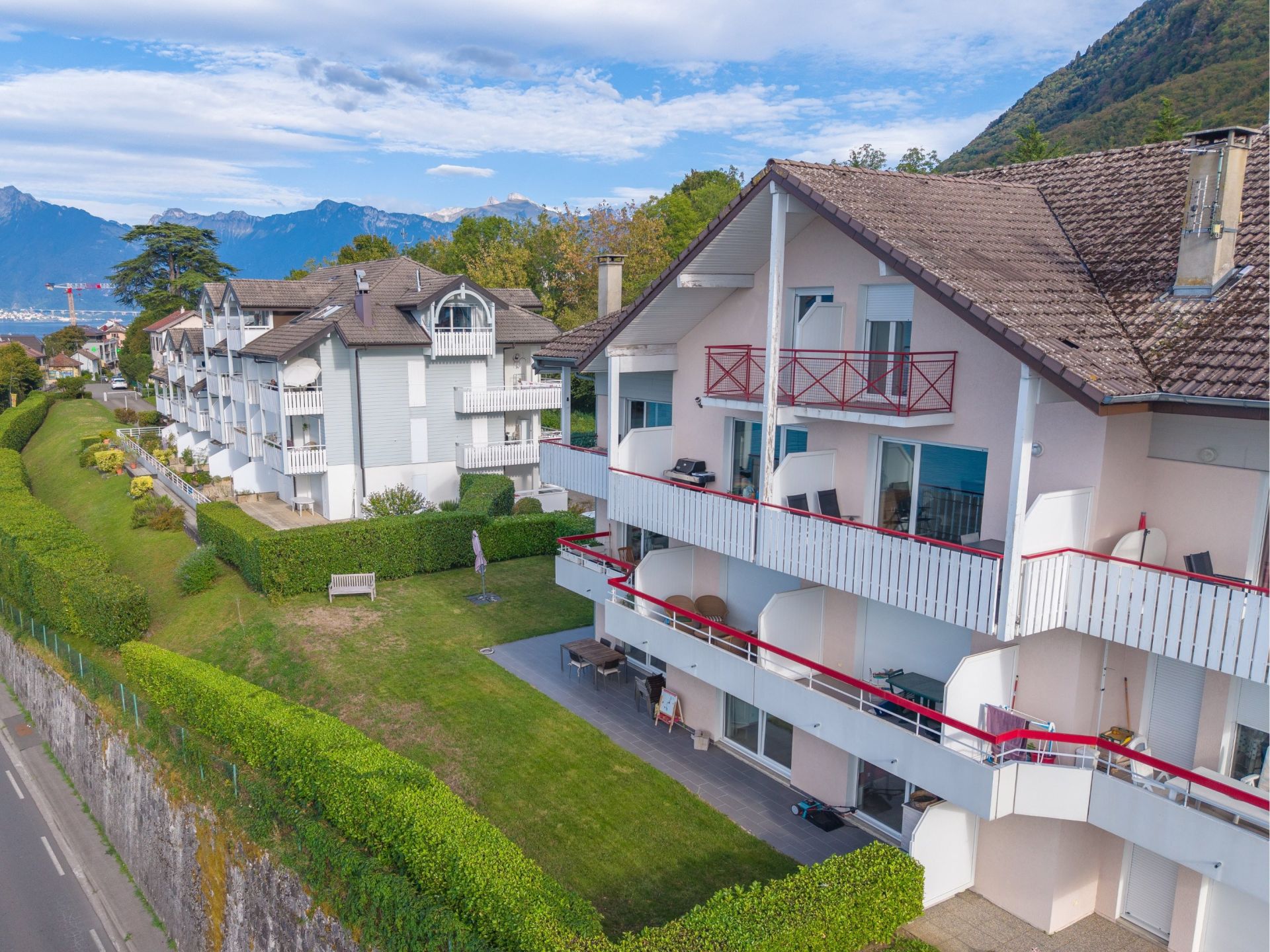 apartment 5 Rooms for sale on ST GINGOLPH (74500)