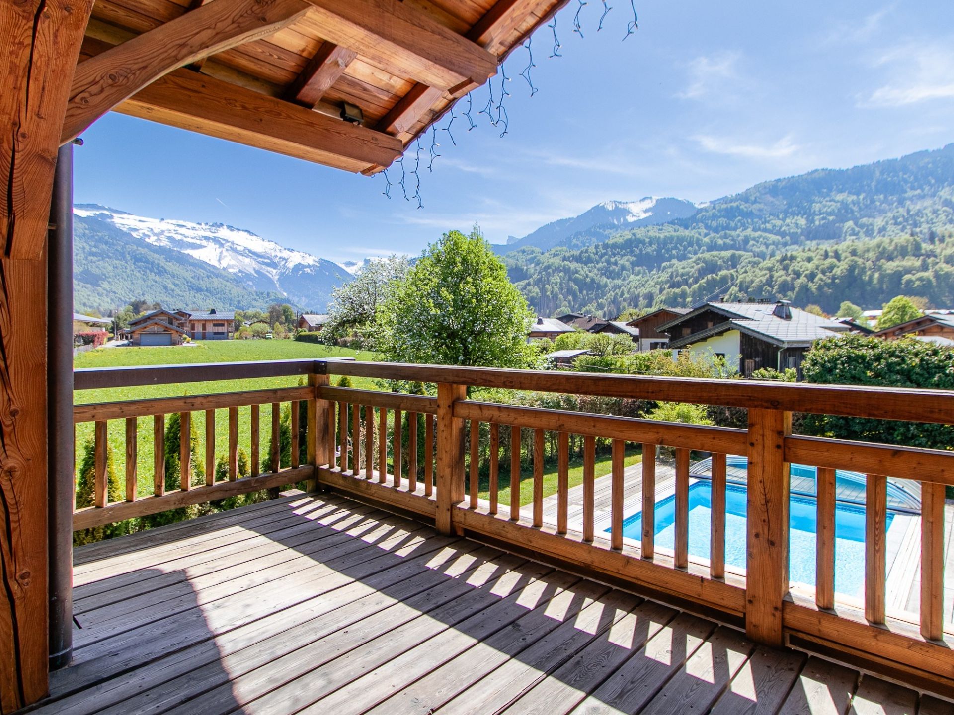 chalet 14 Rooms for sale on SAMOENS (74340)