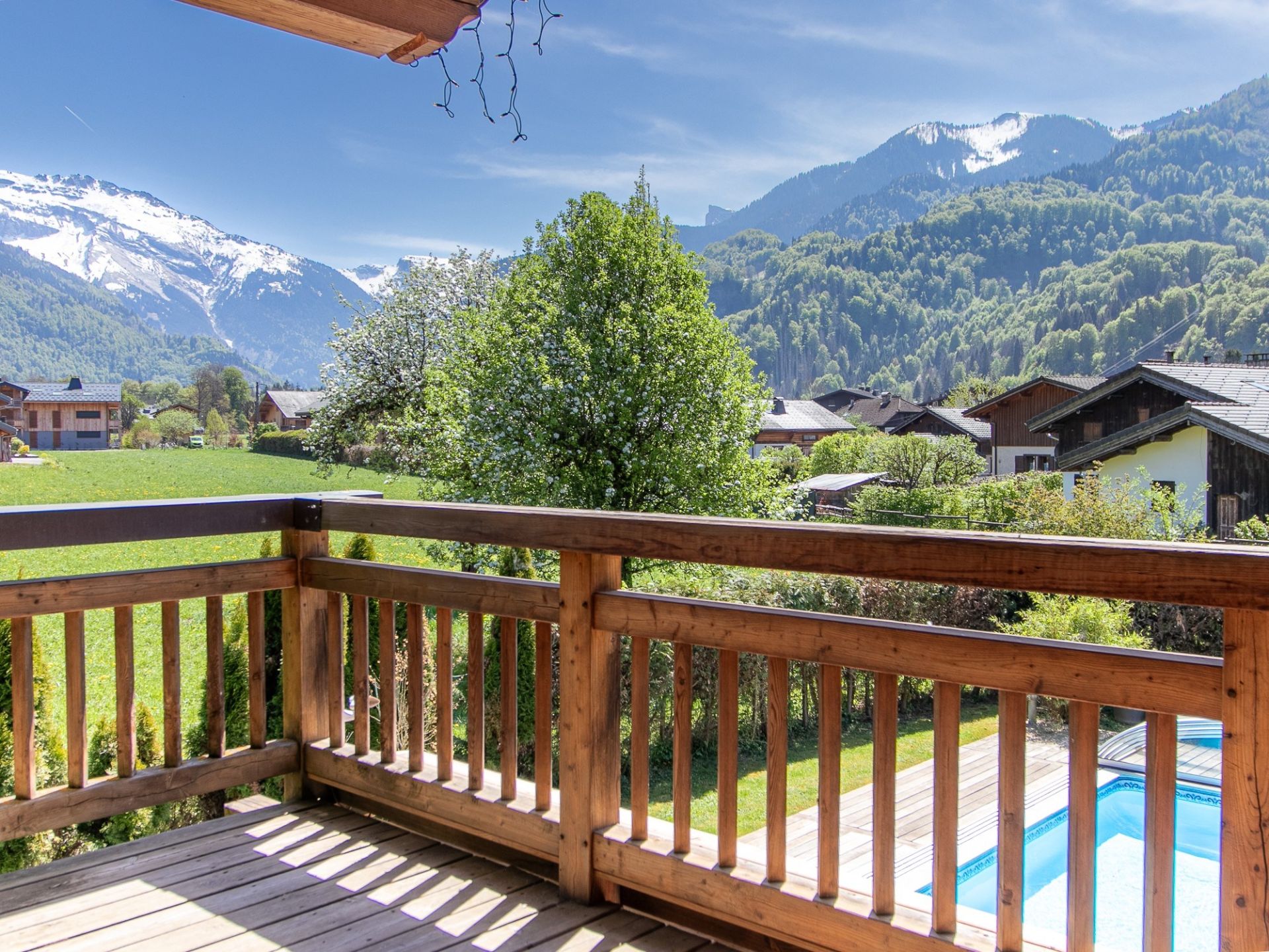 chalet 14 Rooms for sale on SAMOENS (74340)