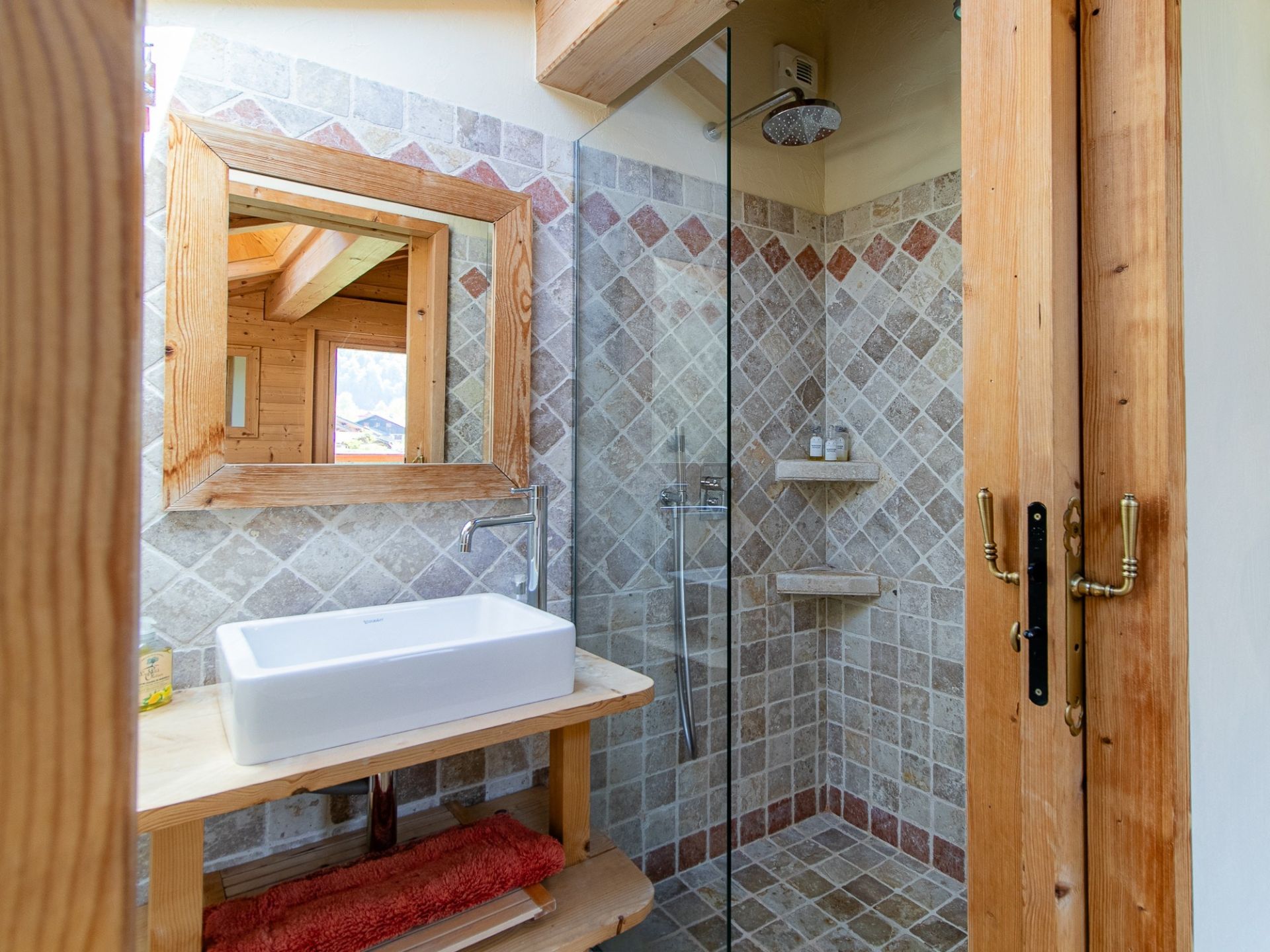 chalet 14 Rooms for sale on SAMOENS (74340)