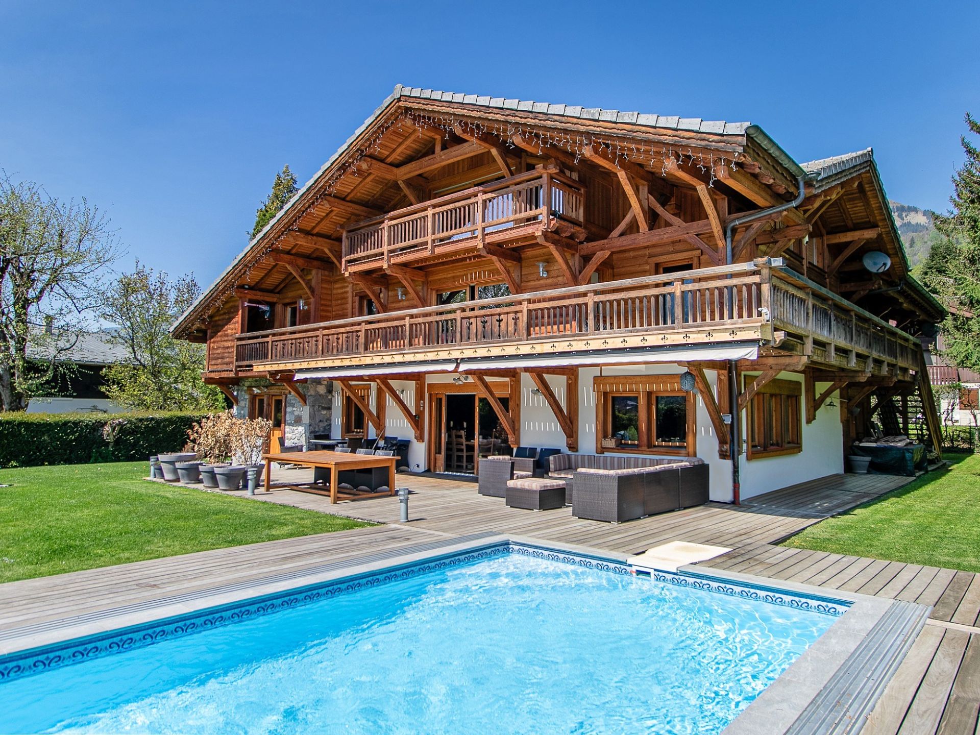 chalet 14 Rooms for sale on SAMOENS (74340)