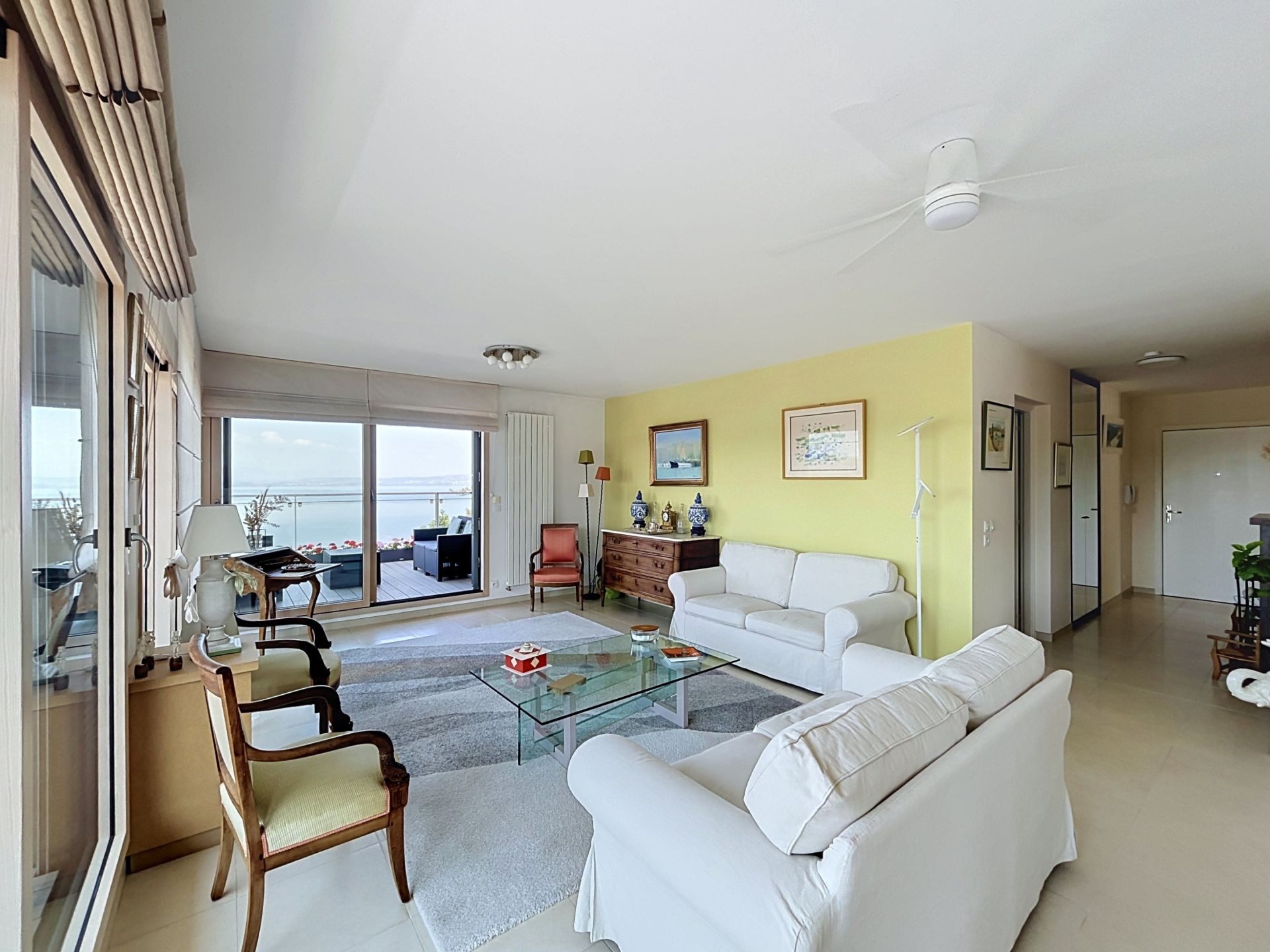 apartment 4 Rooms for sale on EVIAN LES BAINS (74500)