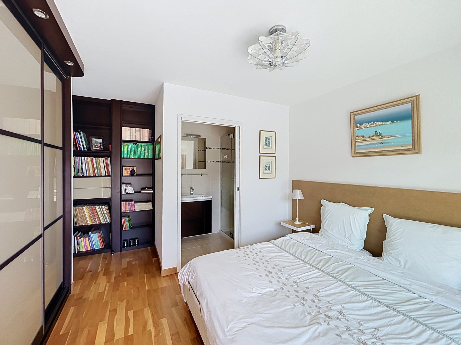 apartment 4 Rooms for sale on EVIAN LES BAINS (74500)