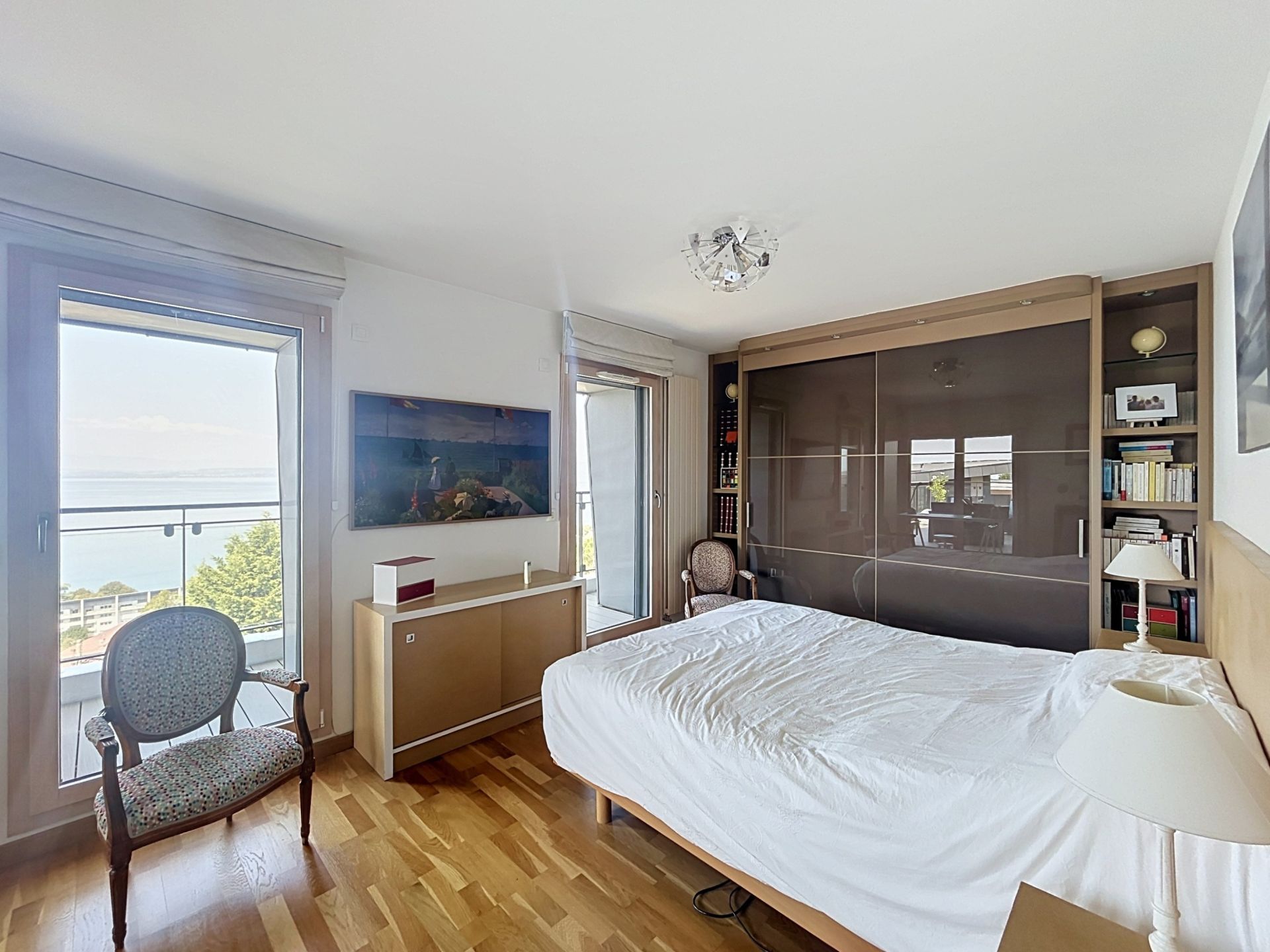 apartment 4 Rooms for sale on EVIAN LES BAINS (74500)