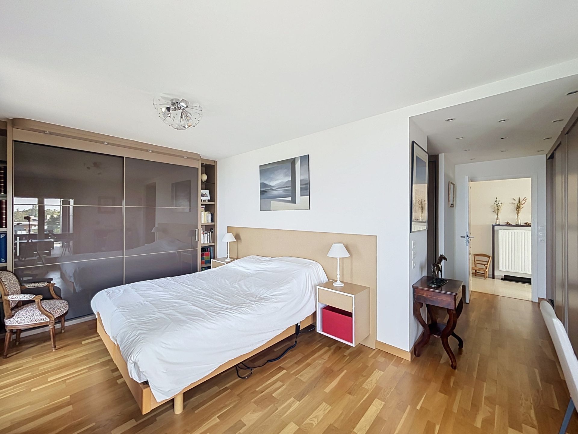 apartment 4 Rooms for sale on EVIAN LES BAINS (74500)