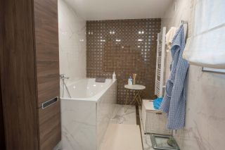 house 8 Rooms for sale on SCIEZ (74140)