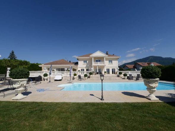 Vente Propriété Loisin 16 Pièces 700 m²