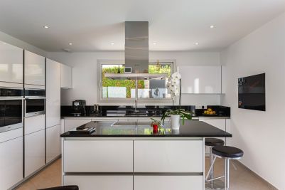 maison 8 Pièces en vente sur EVIAN LES BAINS (74500) Vente Maison Évian-les-Bains 8 Pièces 200 m²