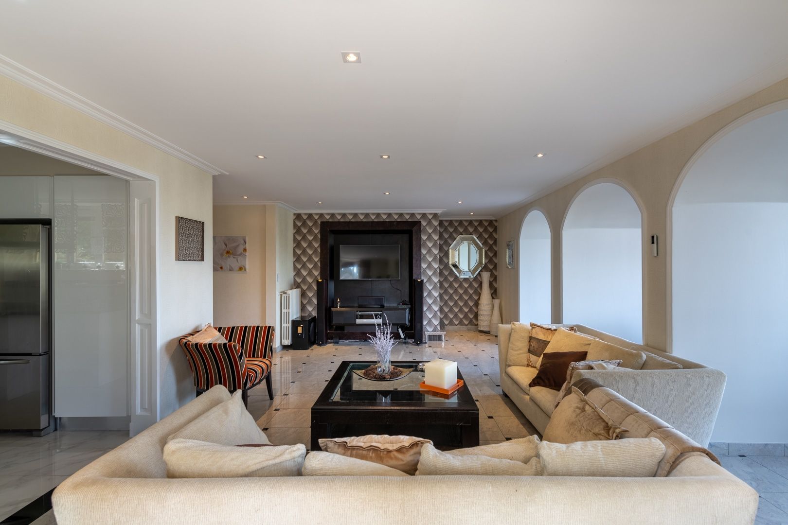 apartment 6 Rooms for sale on EVIAN LES BAINS (74500)