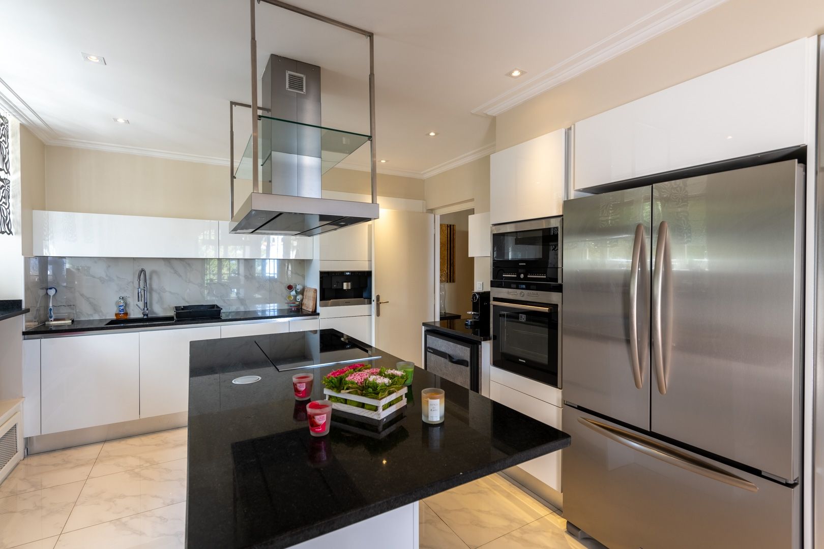 apartment 6 Rooms for sale on EVIAN LES BAINS (74500)