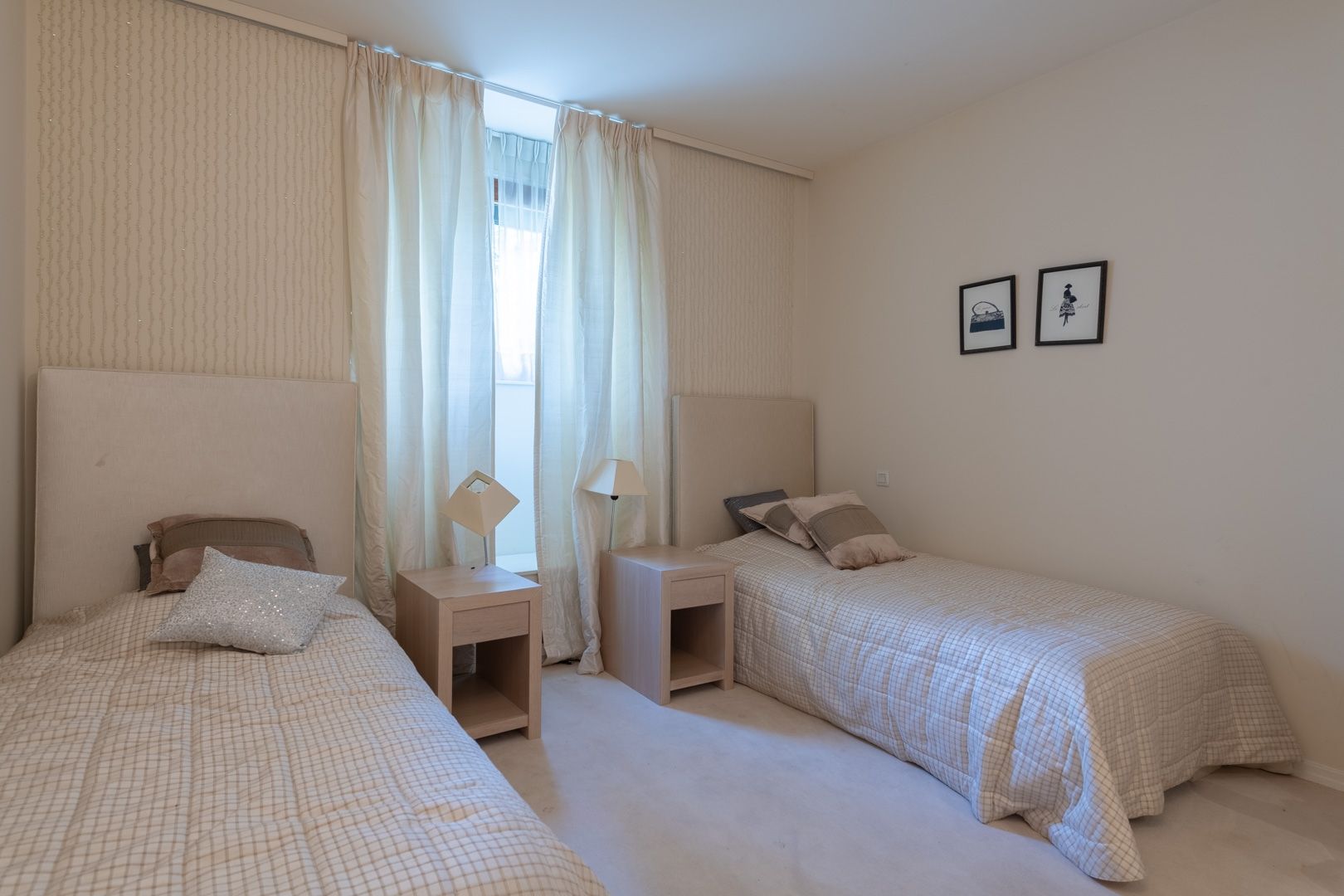 apartment 6 Rooms for sale on EVIAN LES BAINS (74500)