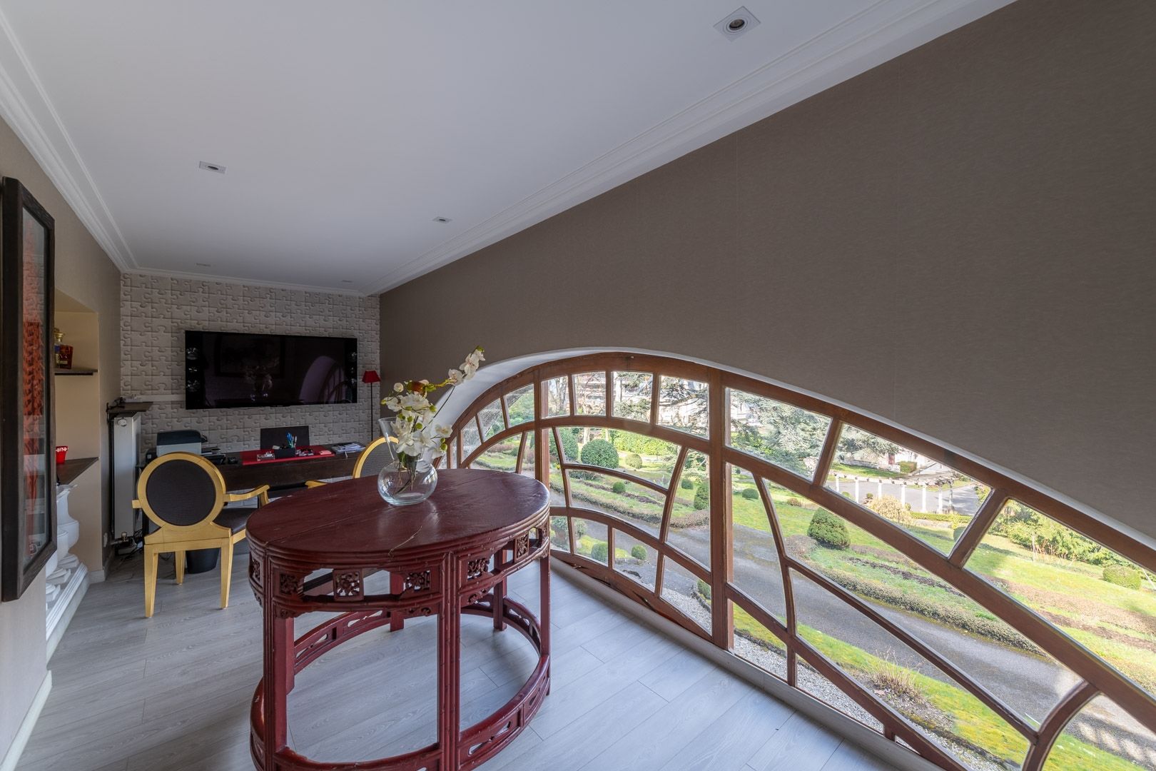 apartment 6 Rooms for sale on EVIAN LES BAINS (74500)