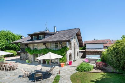farm complex 9 Rooms for sale on VEIGY FONCENEX (74140) Sale Farm complex Veigy-Foncenex 9 Rooms 360 m²