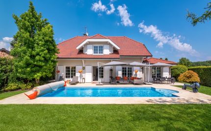 house 5 Rooms for sale on VEIGY FONCENEX (74140) Sale House Veigy-Foncenex 5 Rooms 213 m²